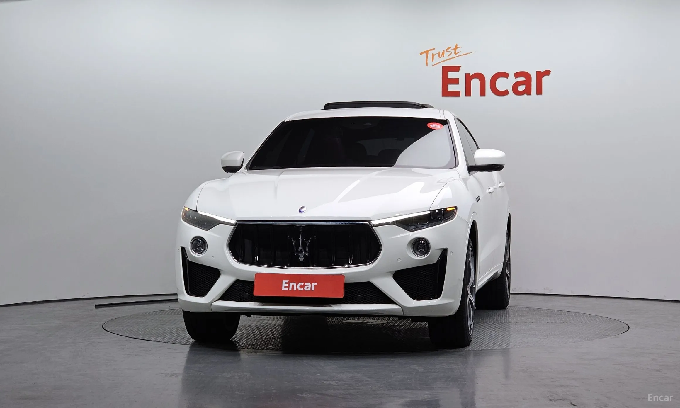 Maserati Levante превью 3