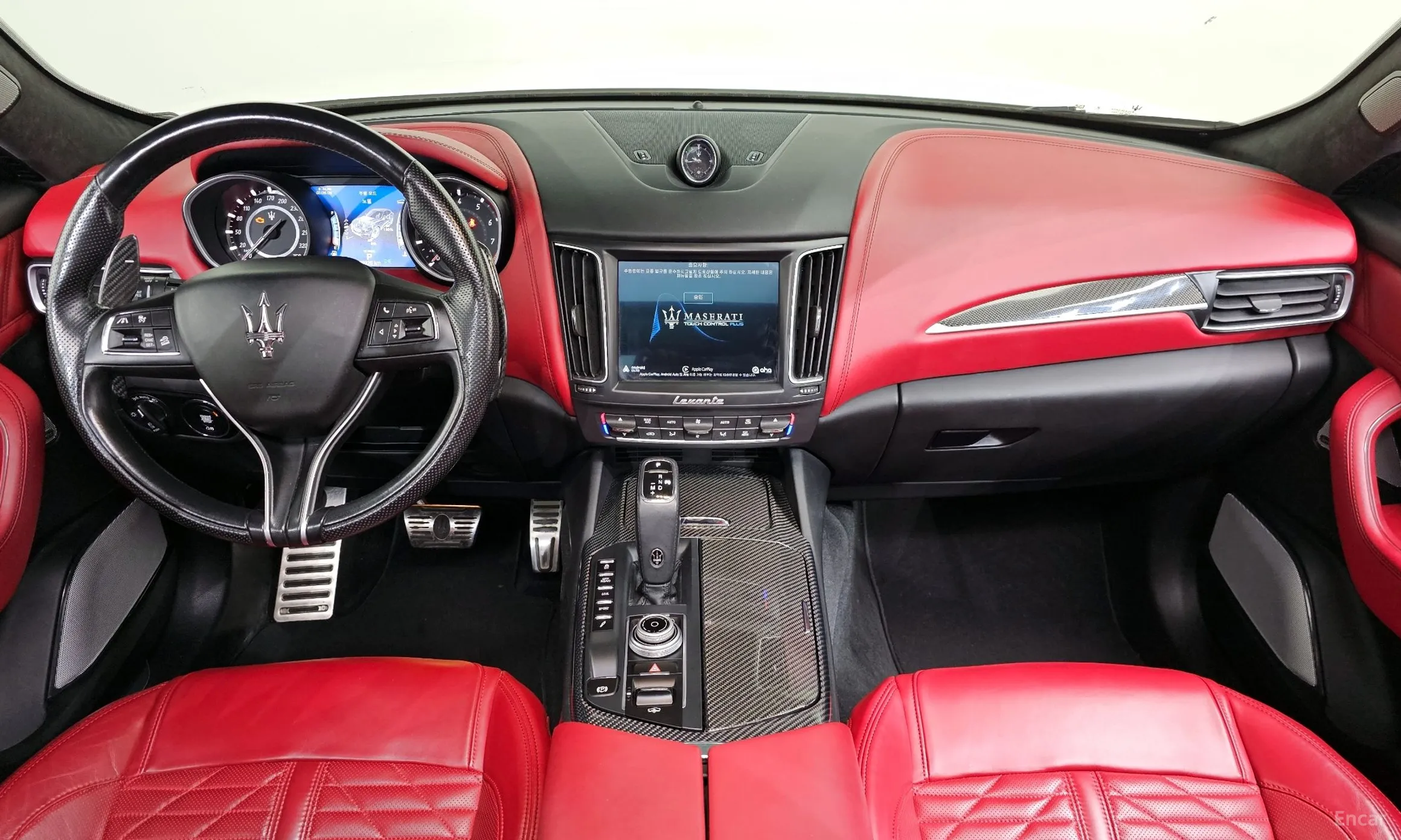 Maserati Levante превью 7
