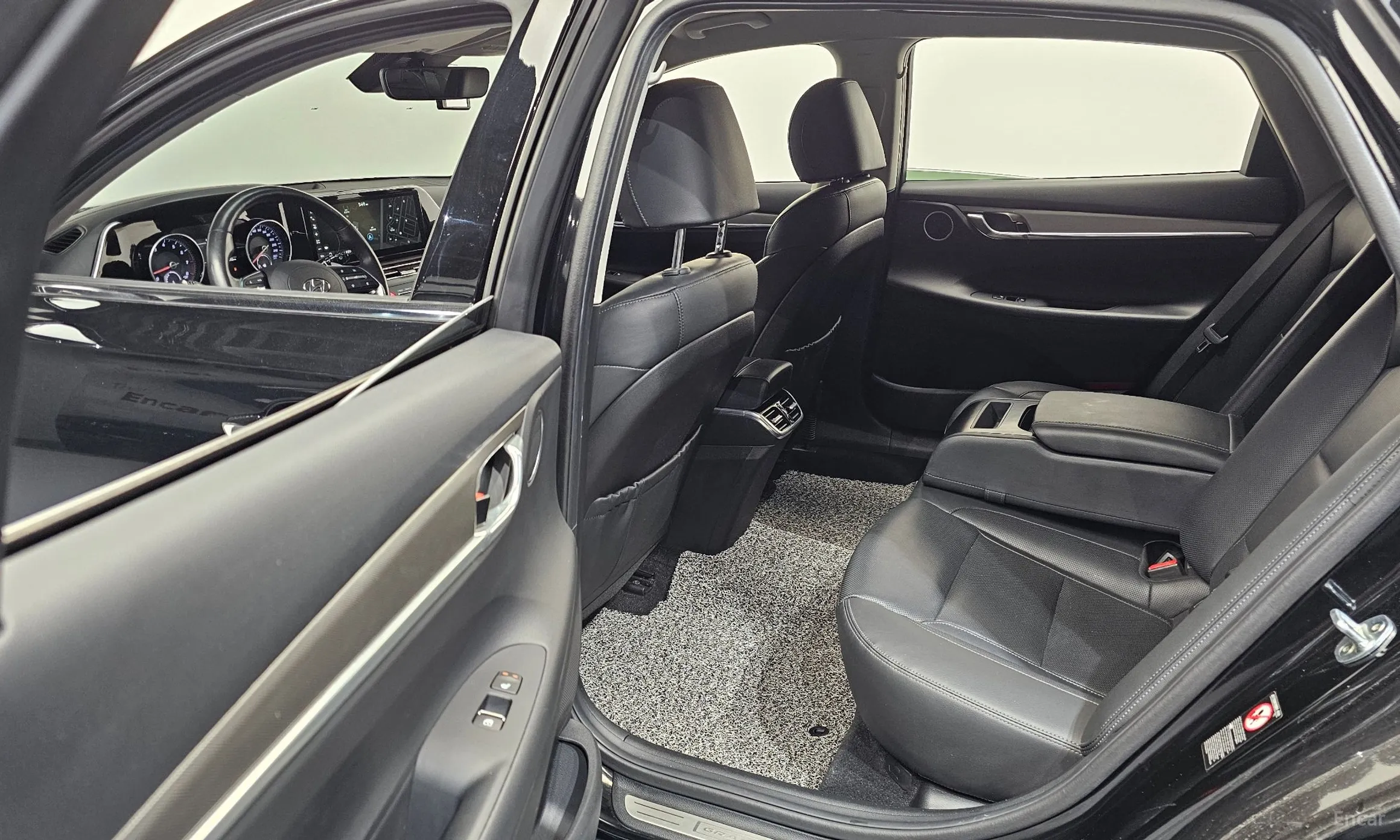 Hyundai Grandeur IG превью 11