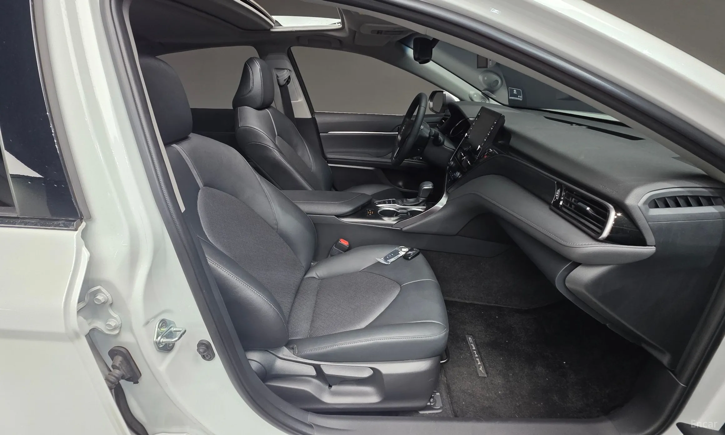Toyota Camry (XV70) превью 10