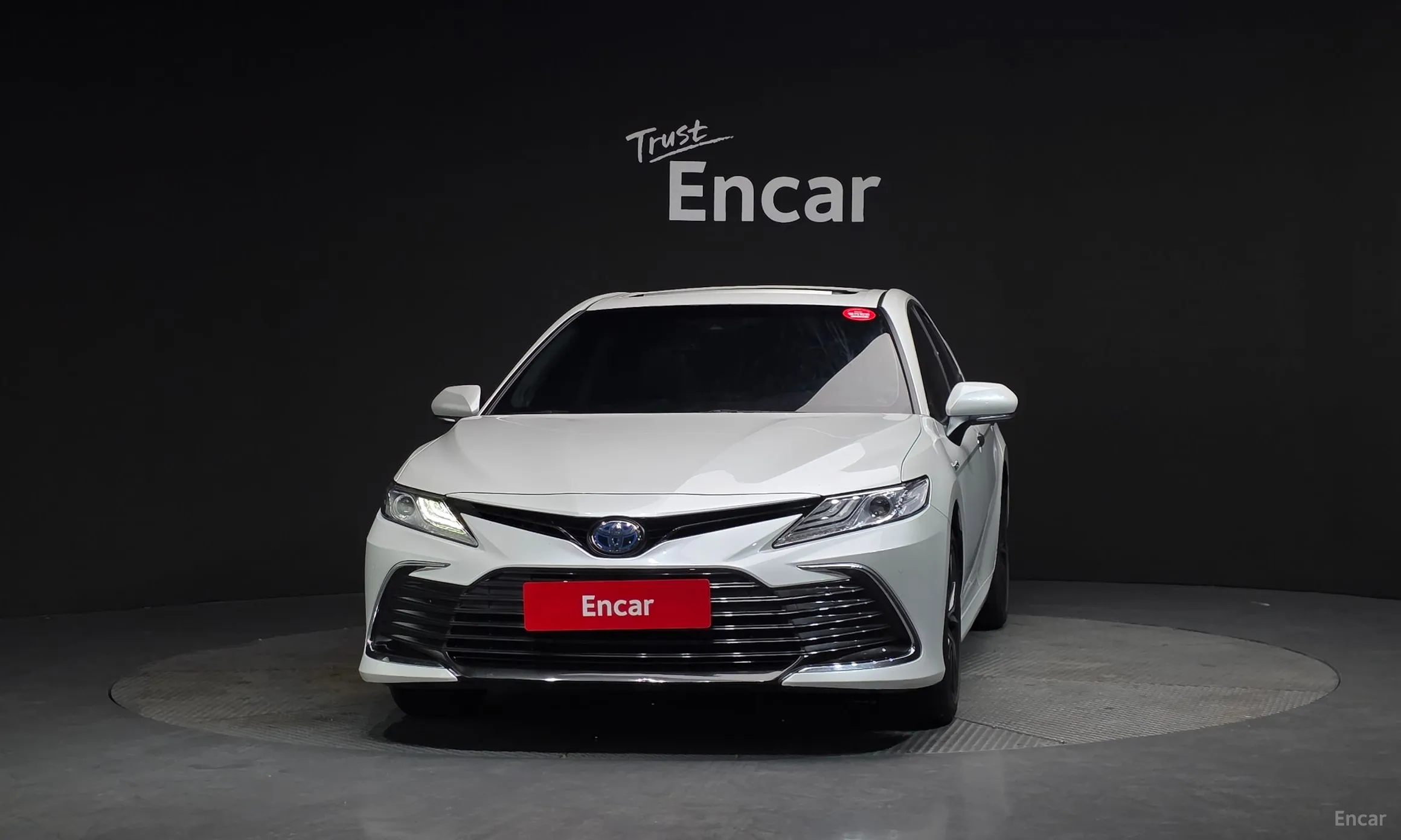 Toyota Camry (XV70) превью 3