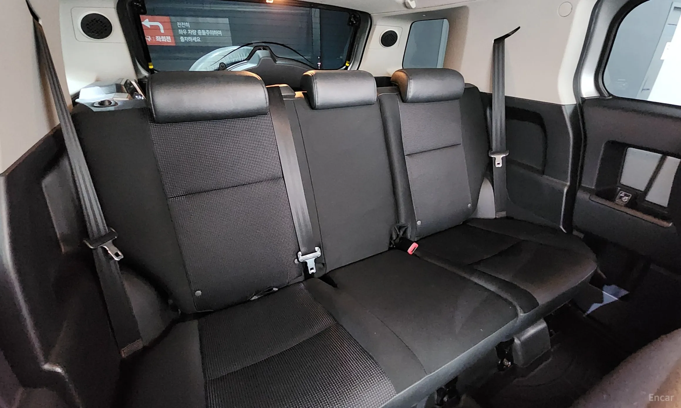 Toyota FJ Cruiser превью 12