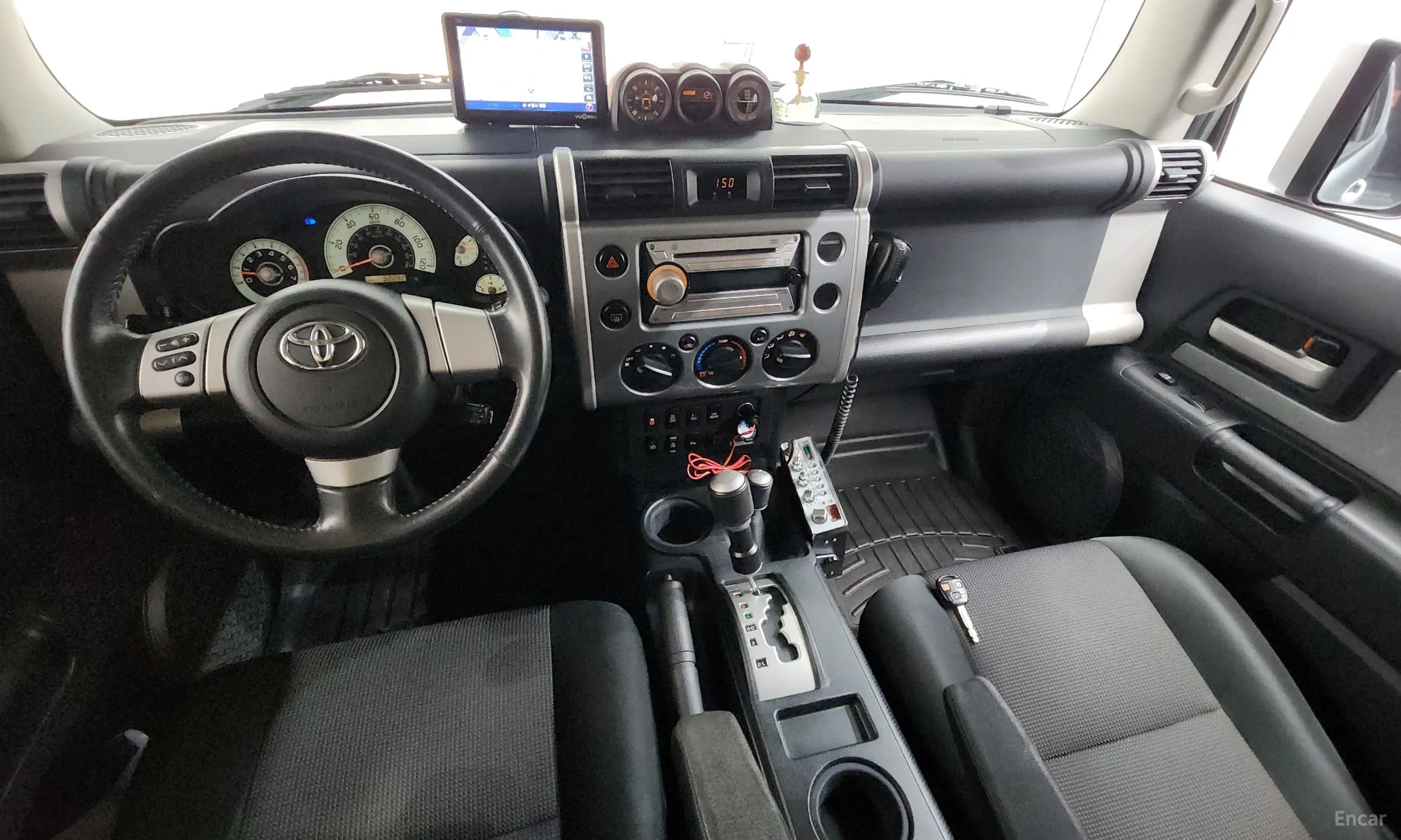 Toyota FJ Cruiser превью 7