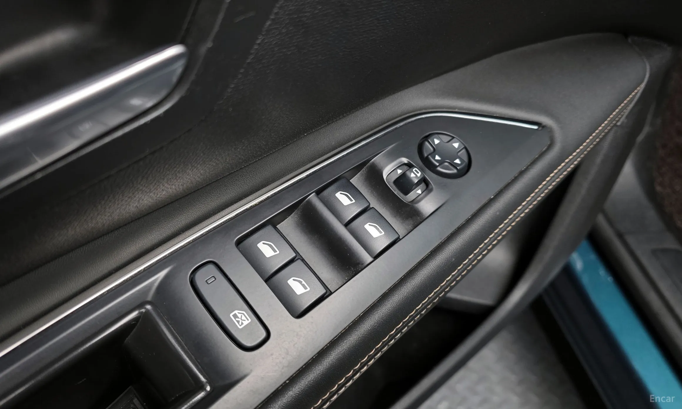 Peugeot 5008 2nd generation превью 14