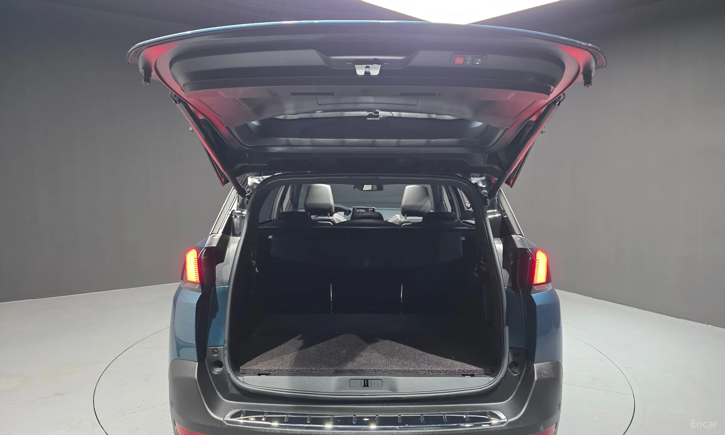 Peugeot 5008 2nd generation превью 20