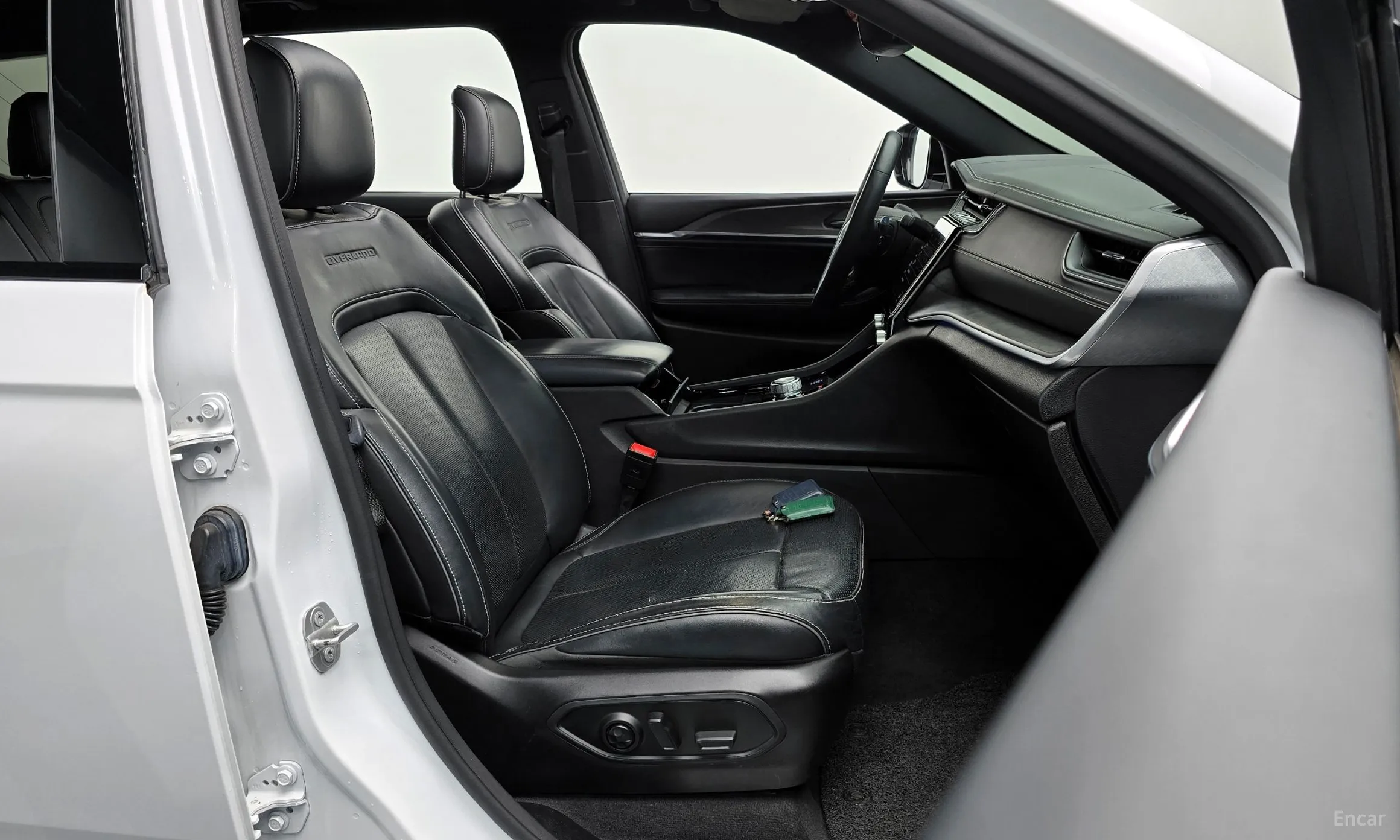 Jeep Grand Cherokee (WL) превью 10