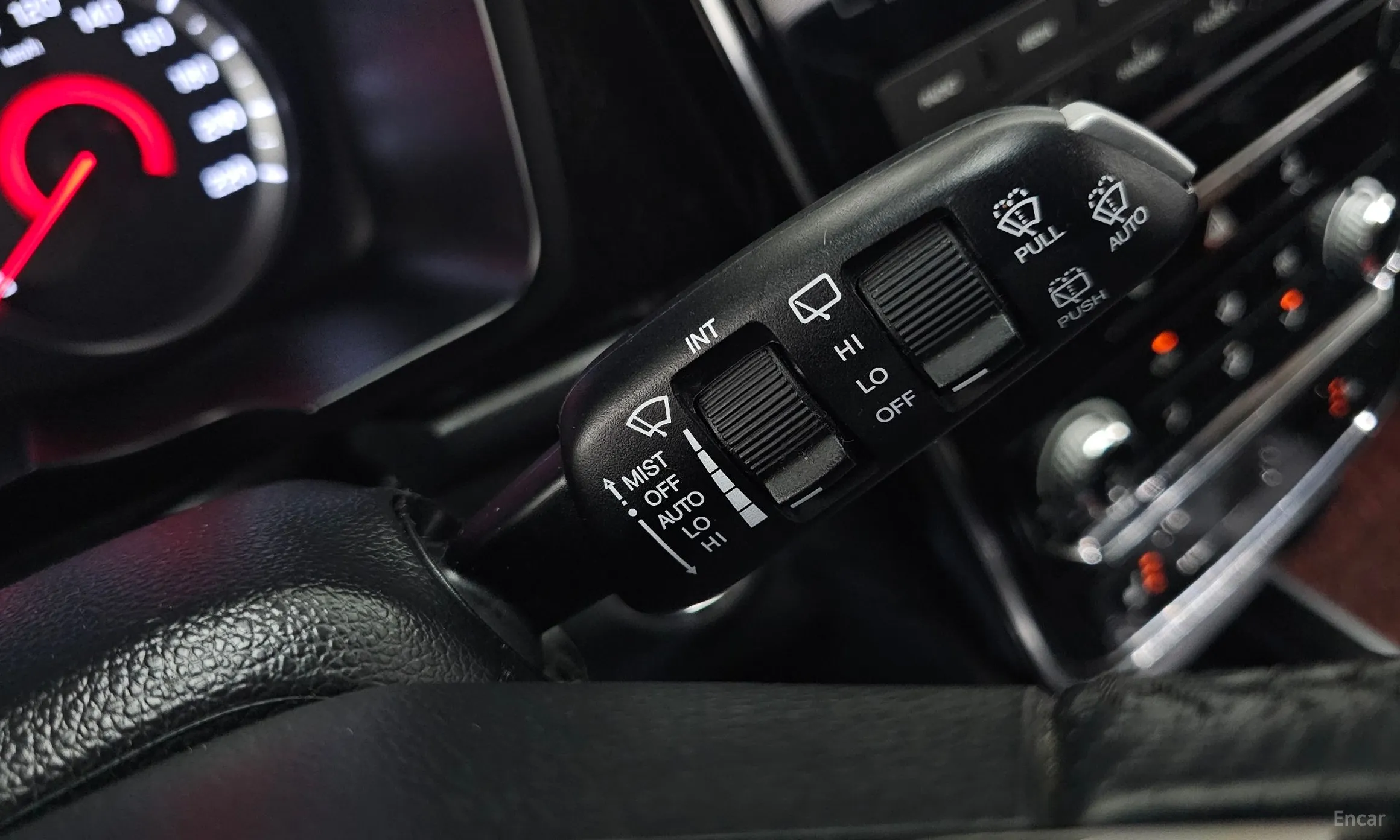 KG Mobility (SsangYong) Berry New Tivoli превью 17