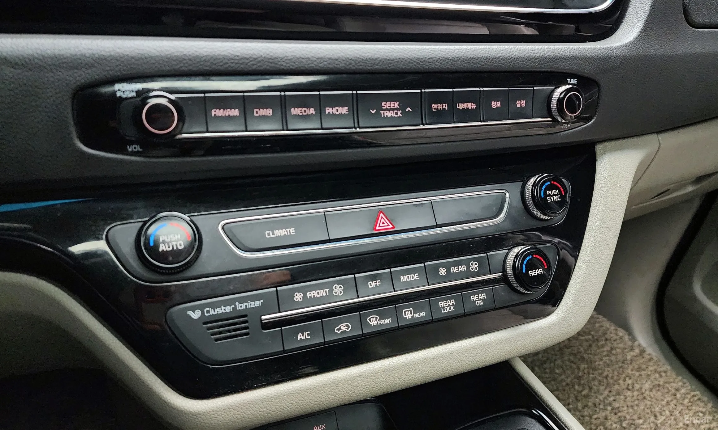 Kia Carnival превью 17