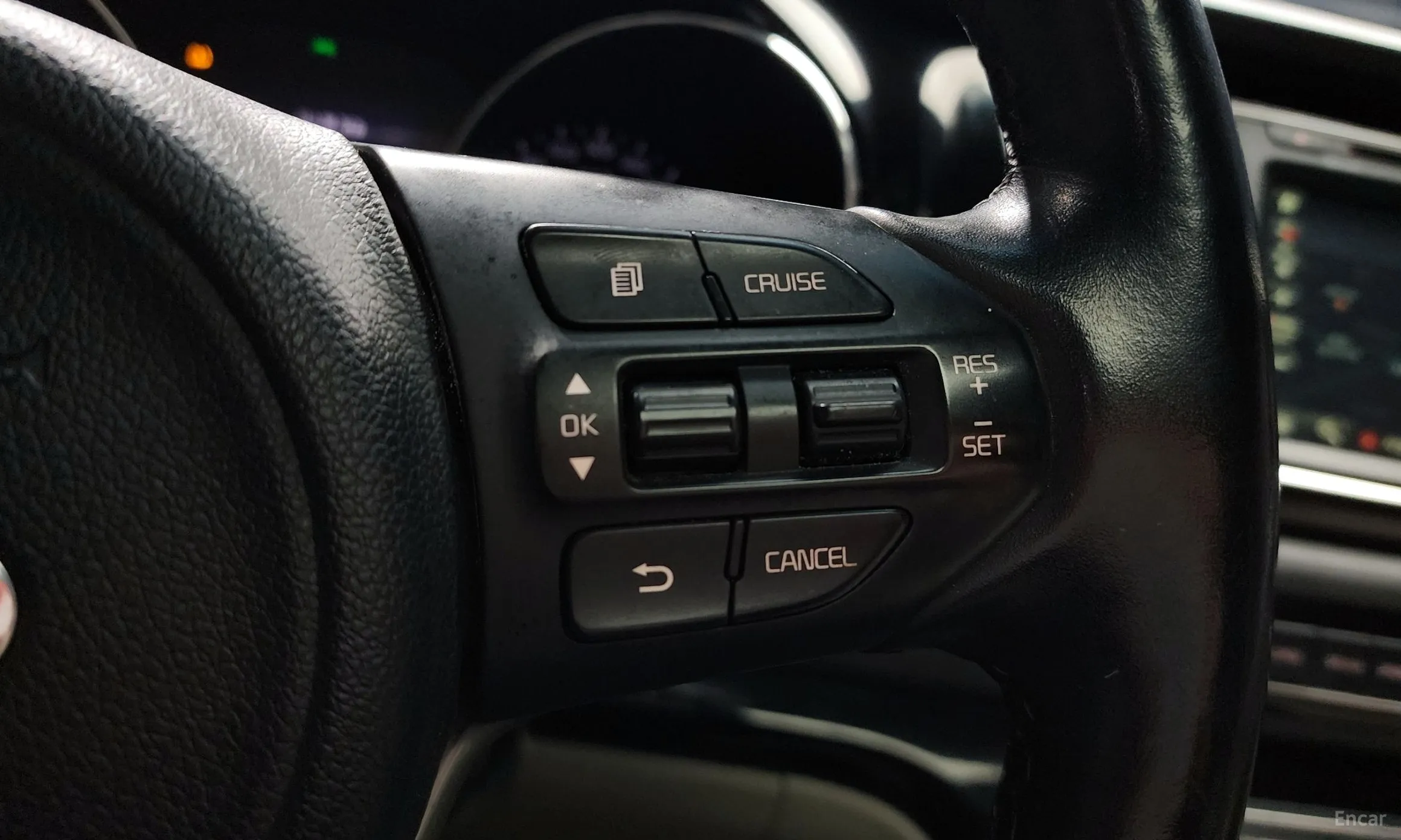 Kia Carnival превью 19