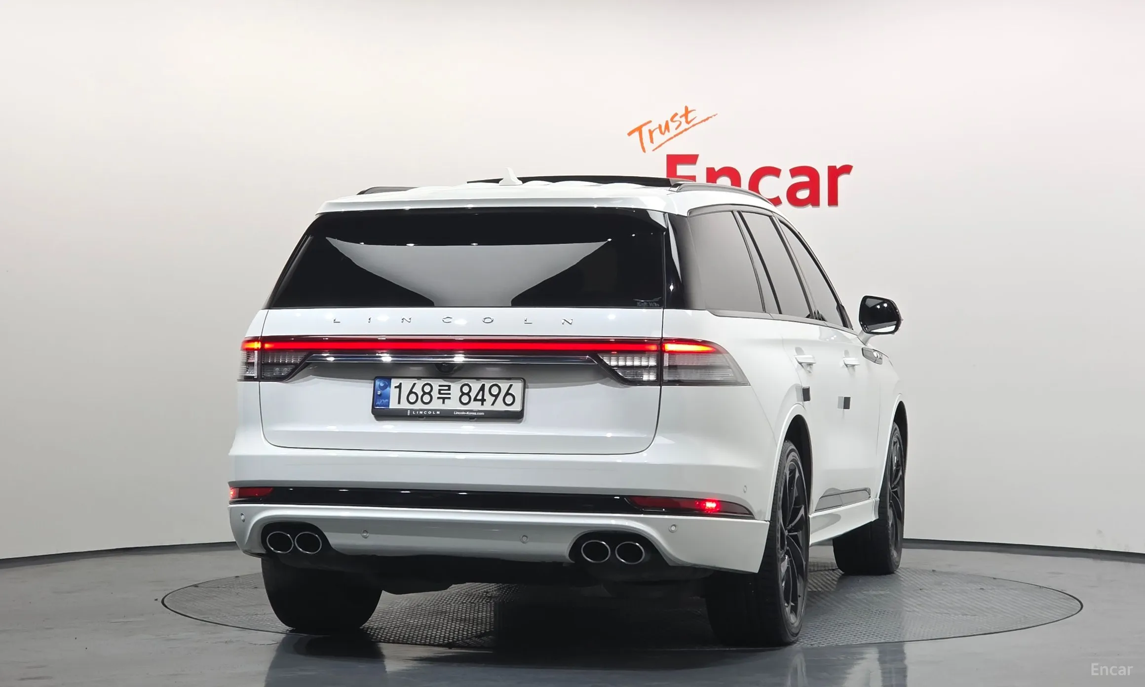 Lincoln Aviator 2nd Generation превью 4