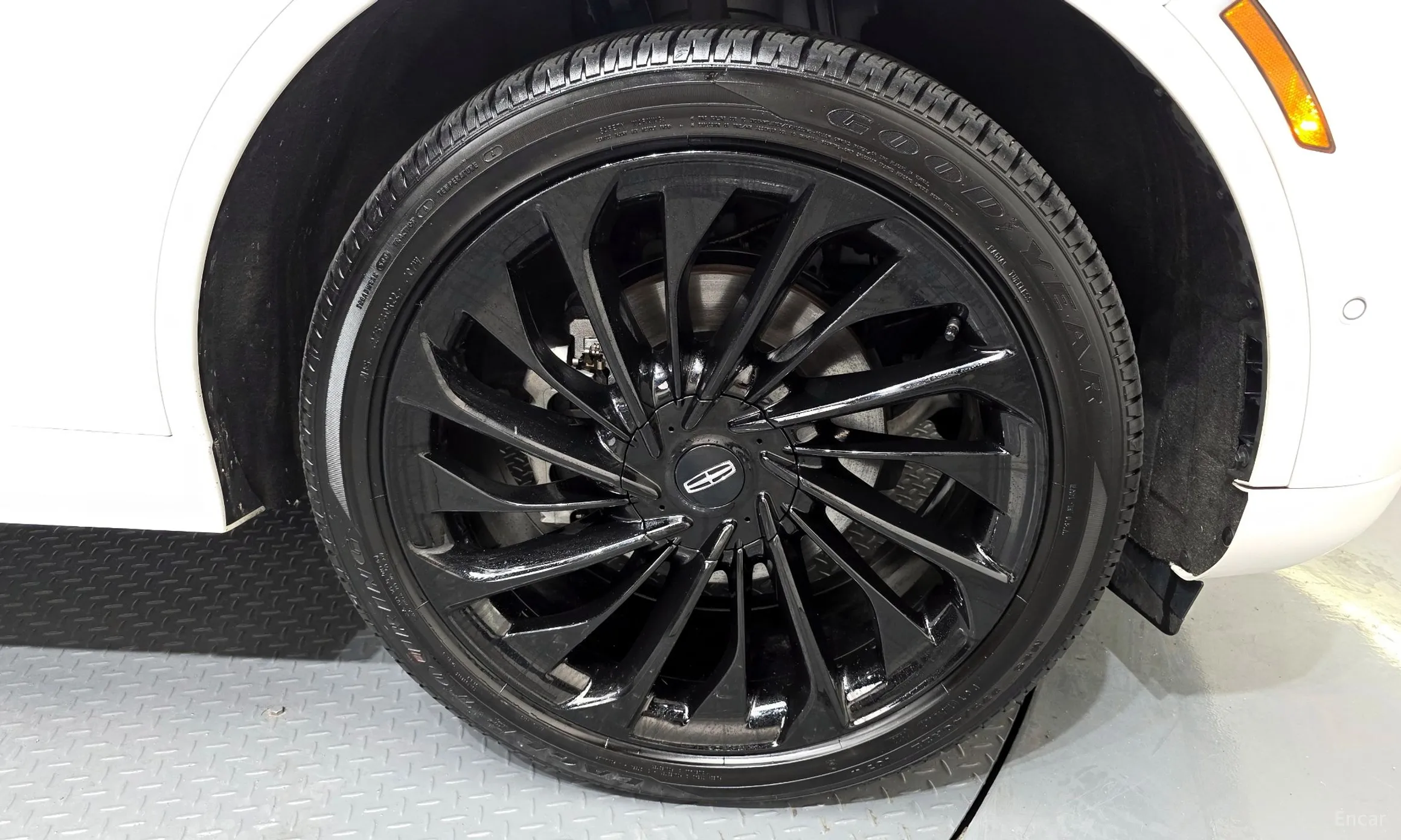 Lincoln Aviator 2nd Generation превью 5