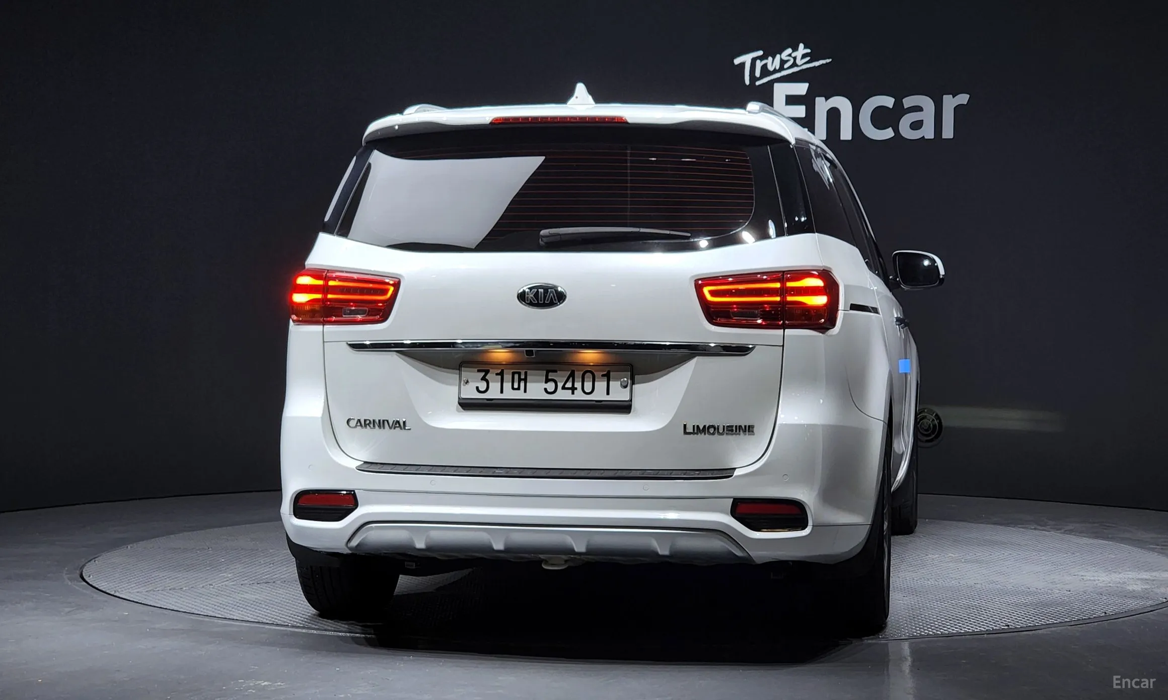 Kia Carnival превью 4