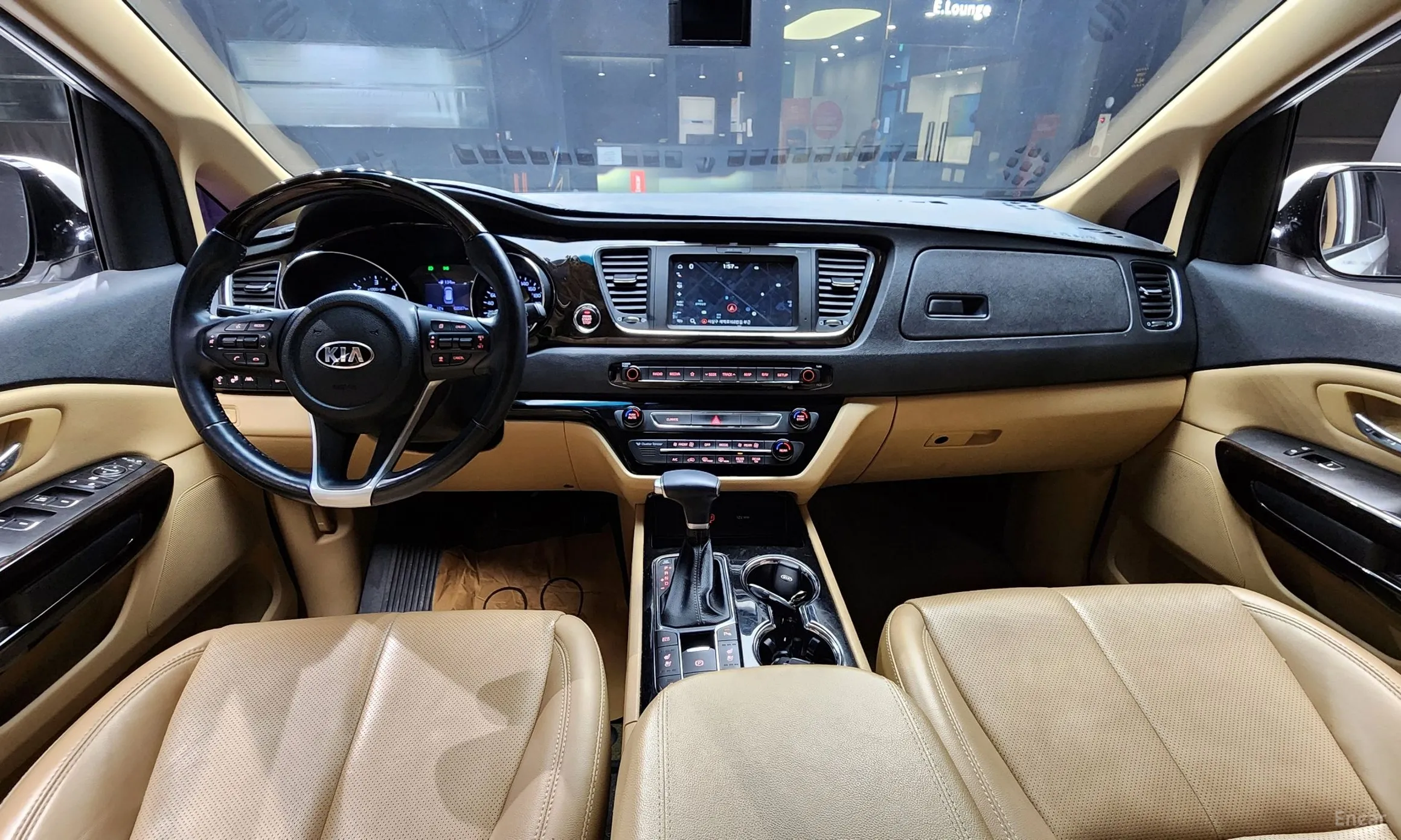 Kia Carnival превью 7