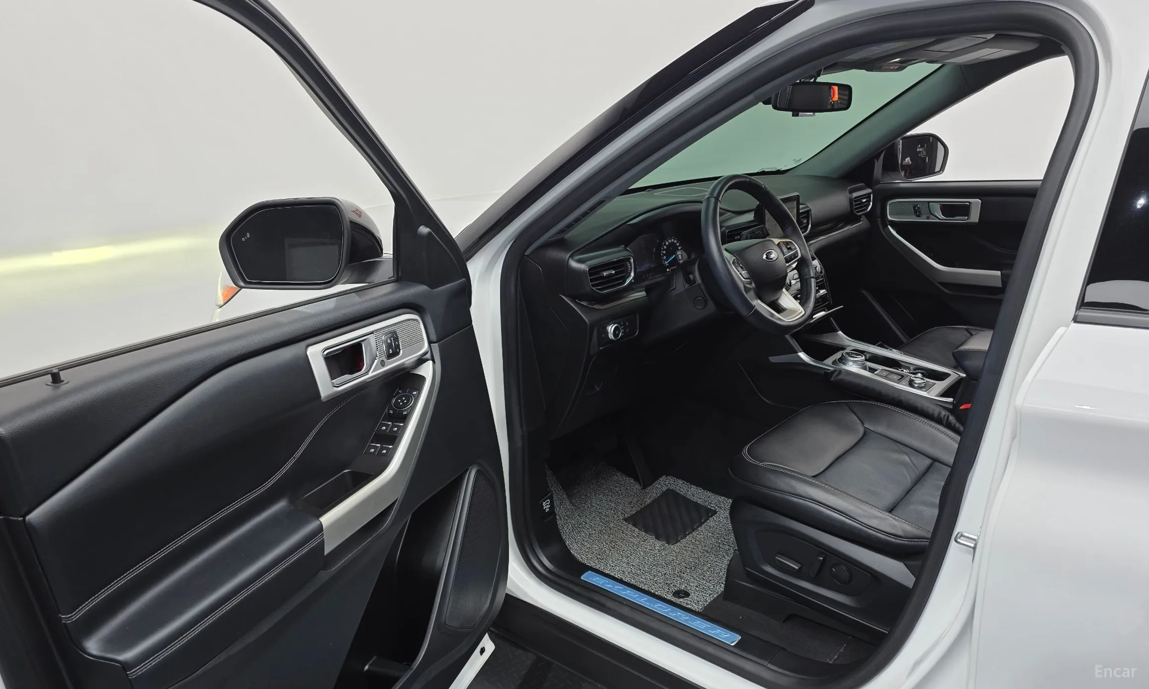 Ford Explorer 6th Generation превью 11