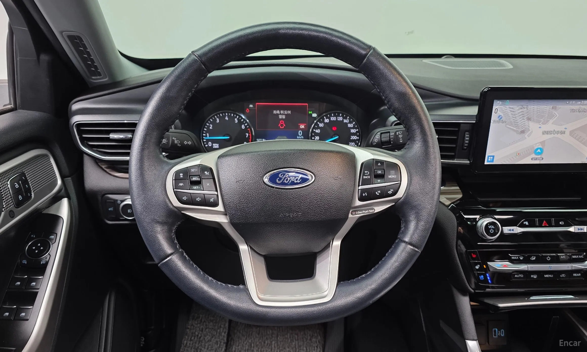 Ford Explorer 6th Generation превью 13