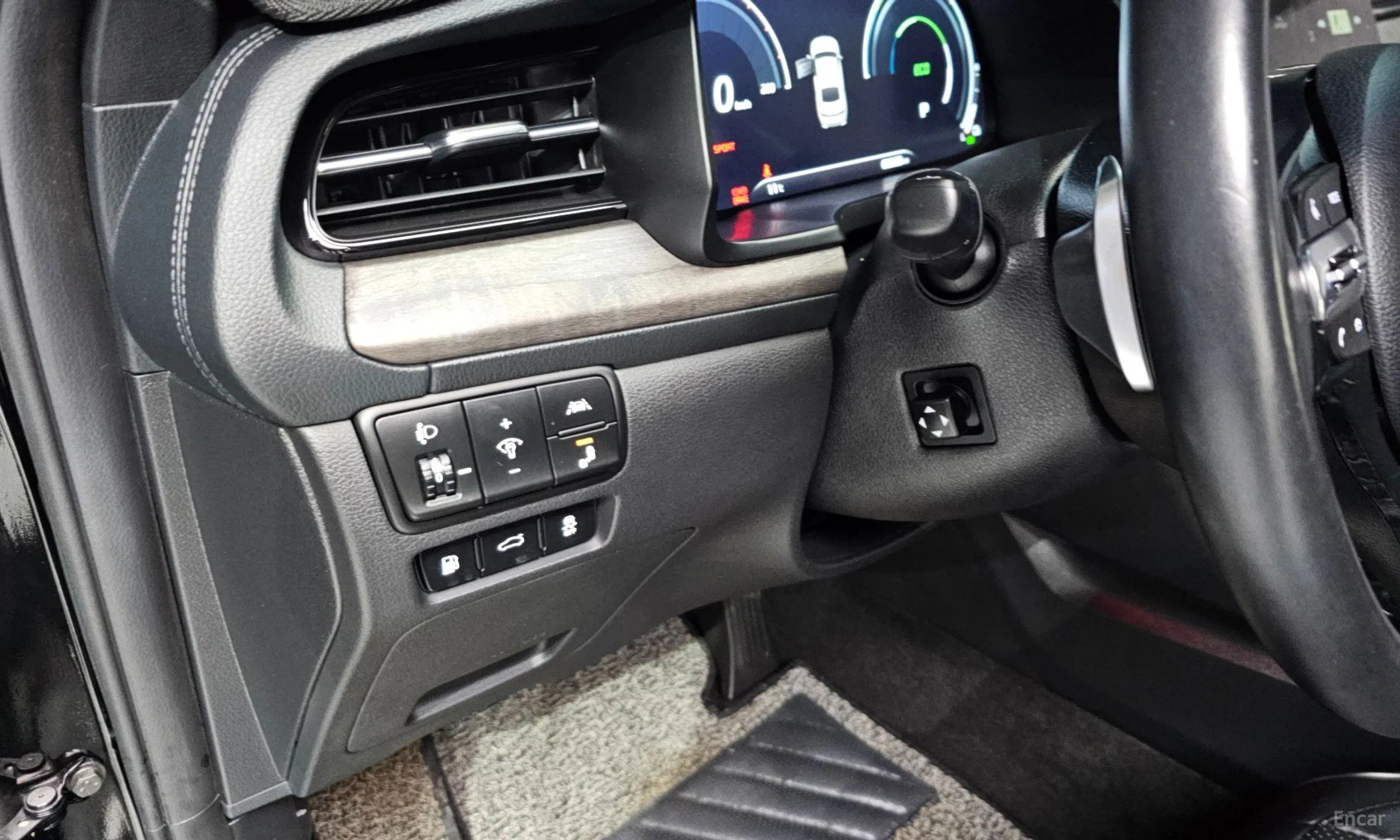 Kia K7 Premier Hybrid превью 17