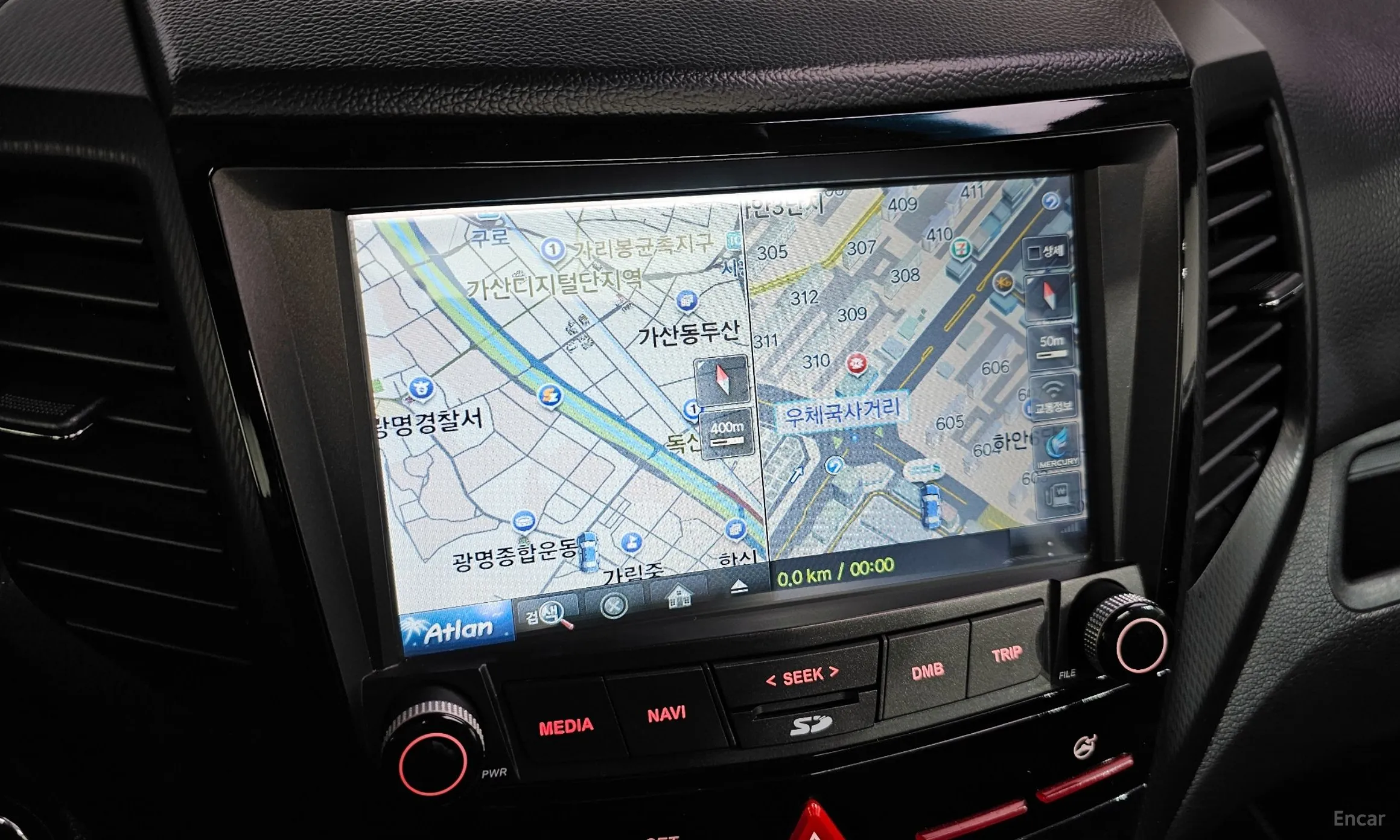 KG Mobility (SsangYong) Tivoli Air превью 15
