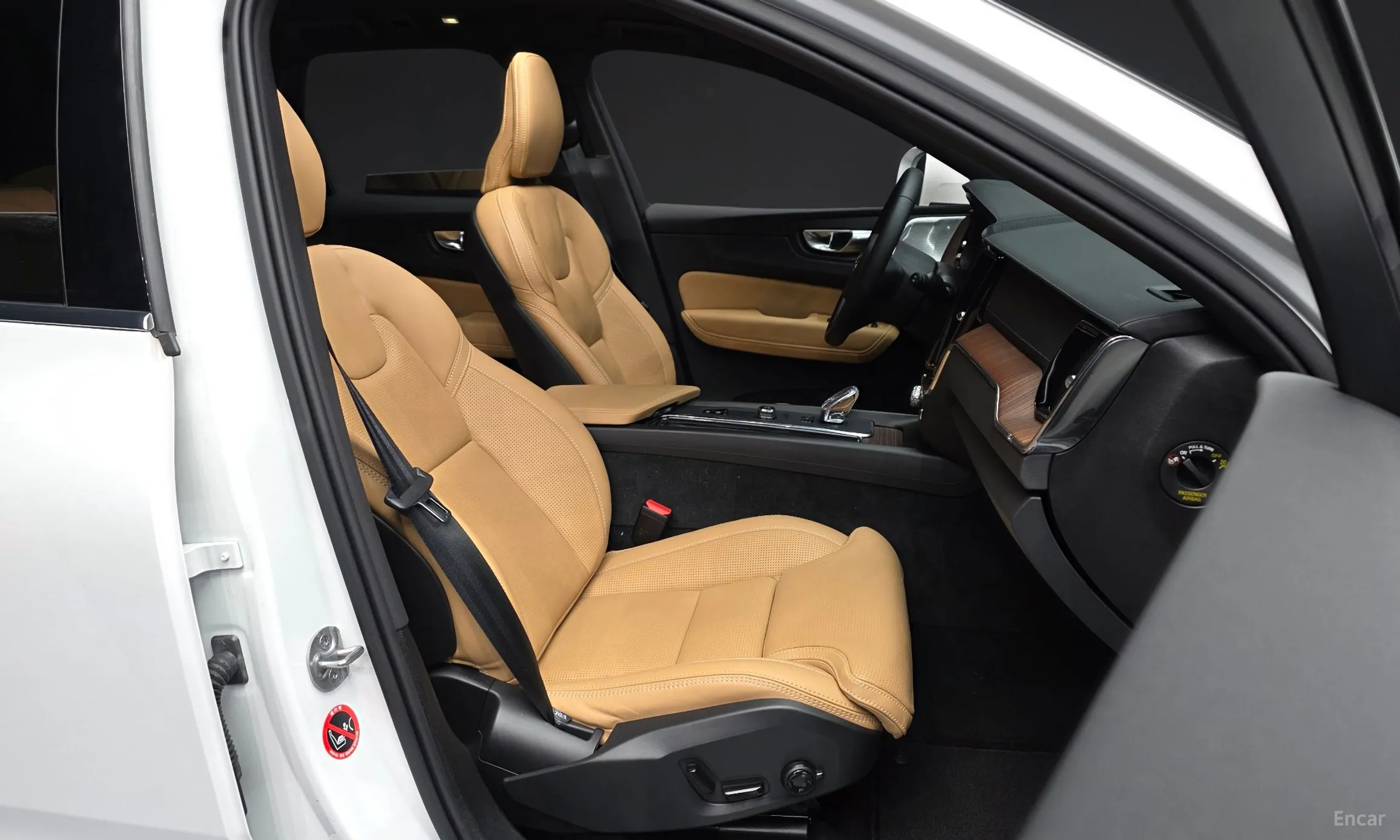 Volvo XC60 Gen 2 превью 11