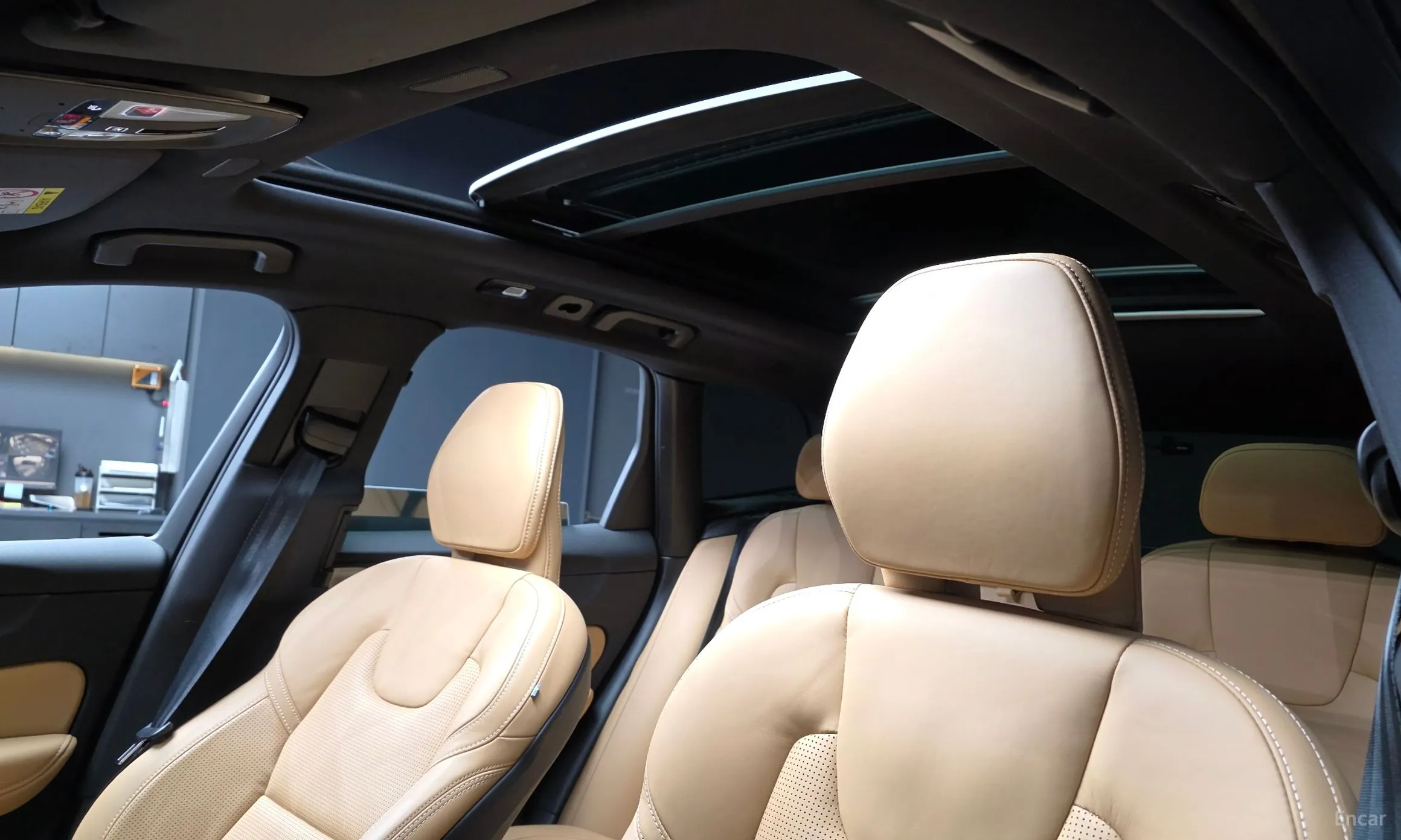 Volvo XC60 Gen 2 превью 18