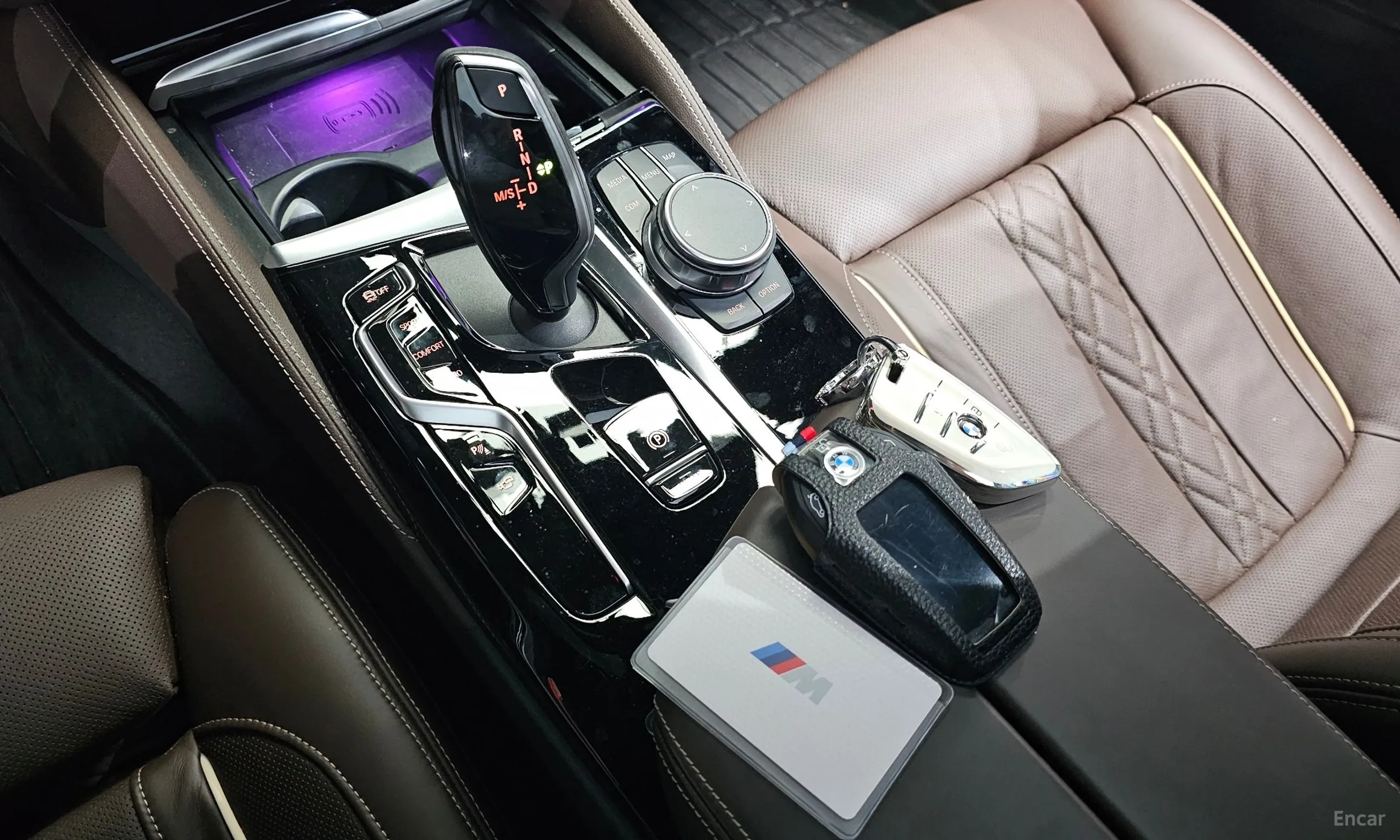BMW 5 Series (G30) превью 9