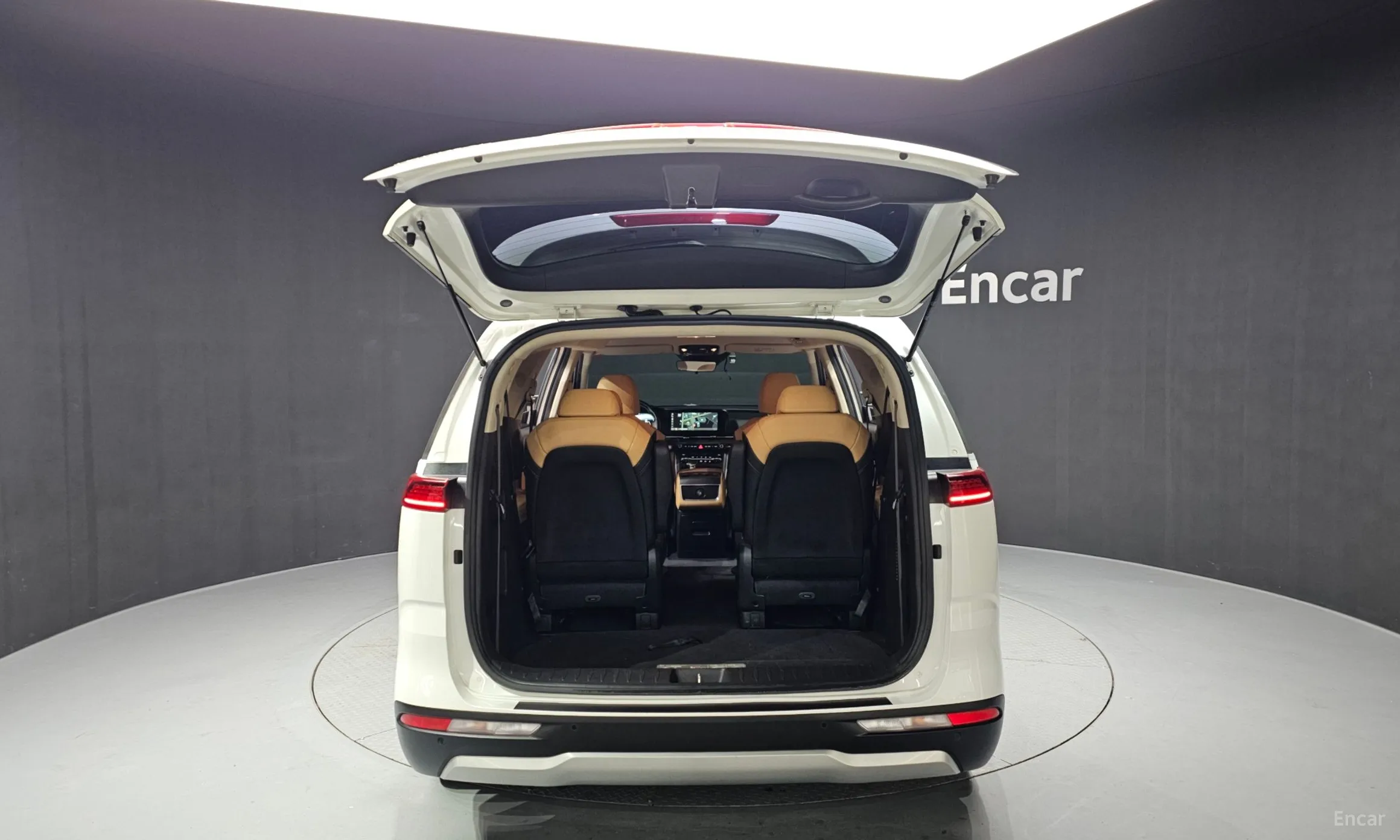 Kia Carnival Gen 4 превью 20