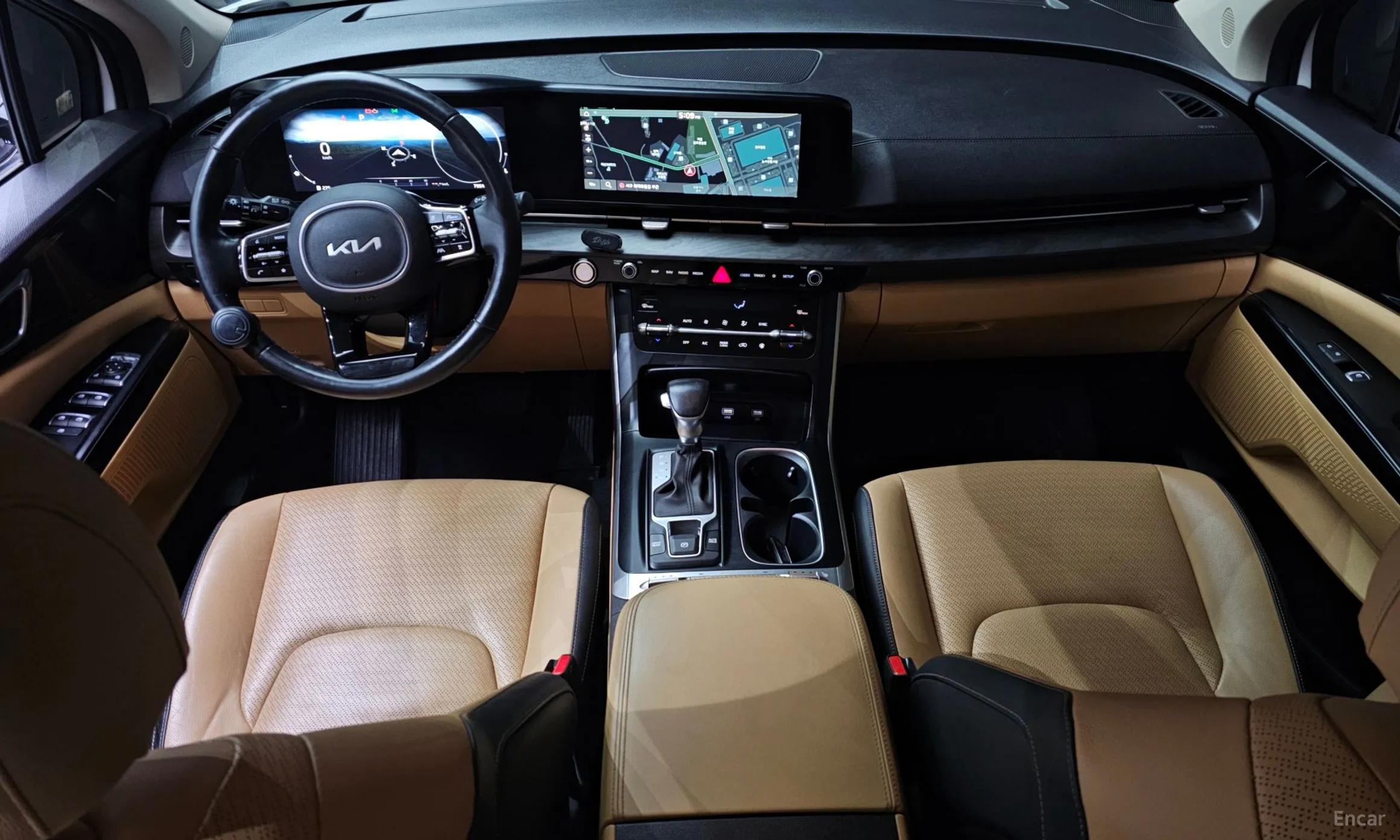 Kia Carnival Gen 4 превью 7