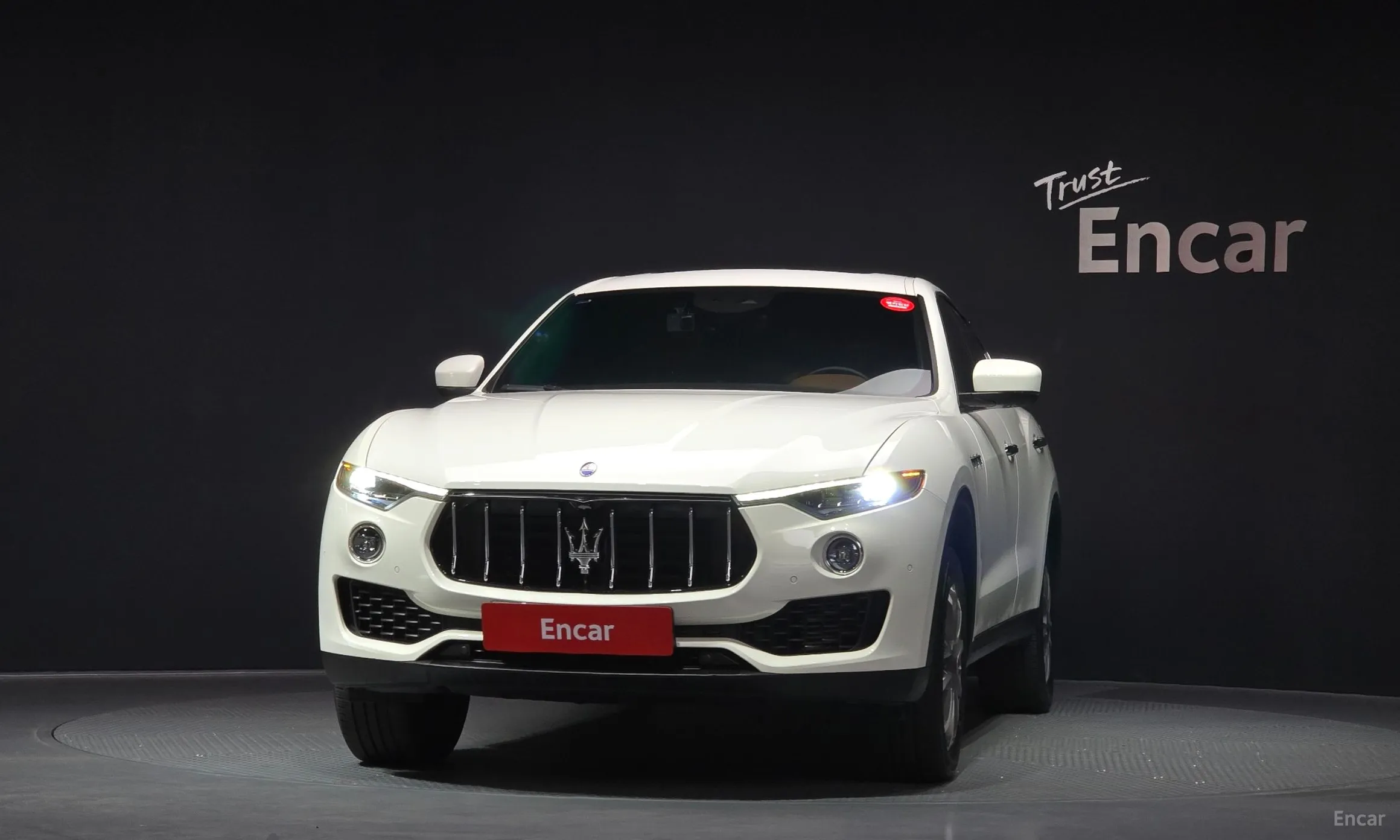 Maserati Levante превью 3