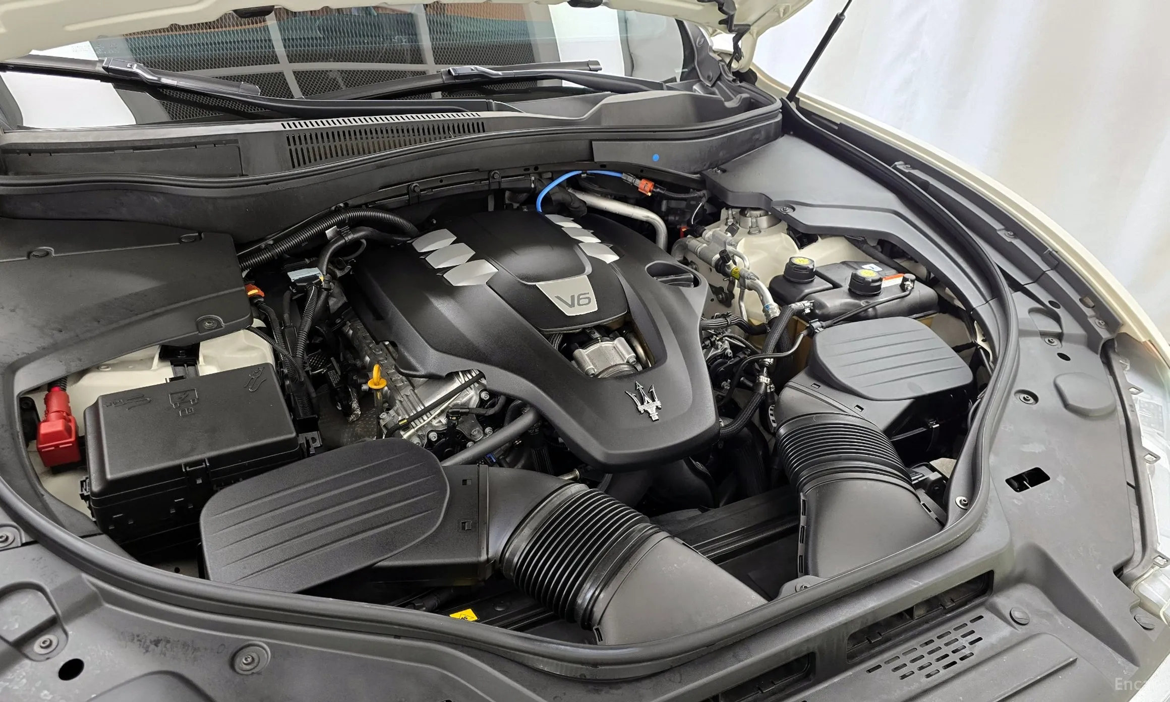 Maserati Levante превью 6