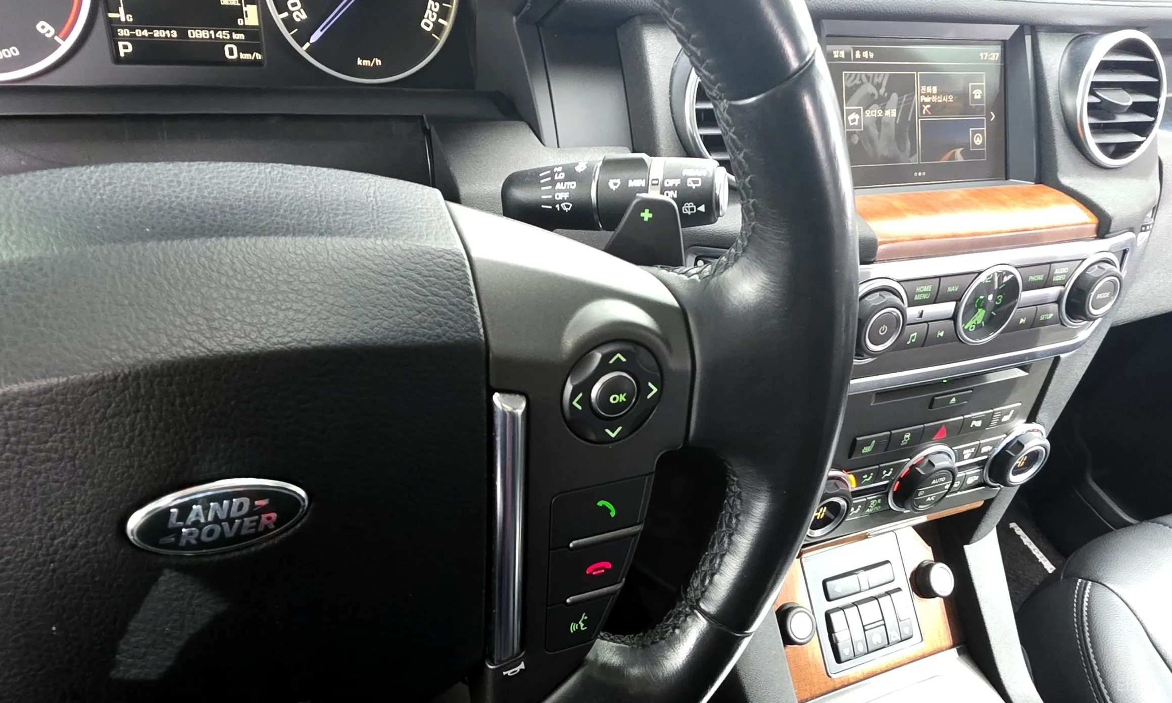 Land Rover Discovery 4 превью 17