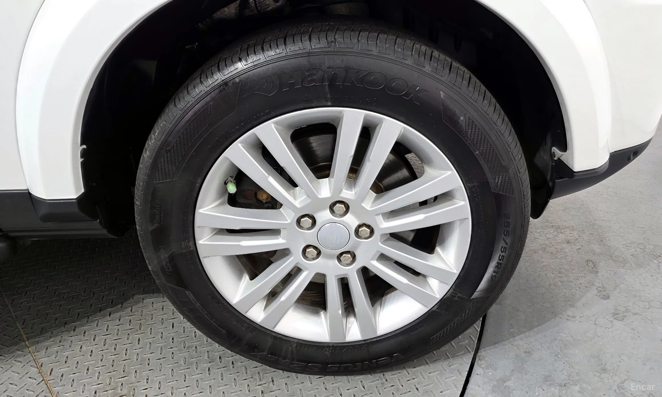 Land Rover Discovery 4 превью 5