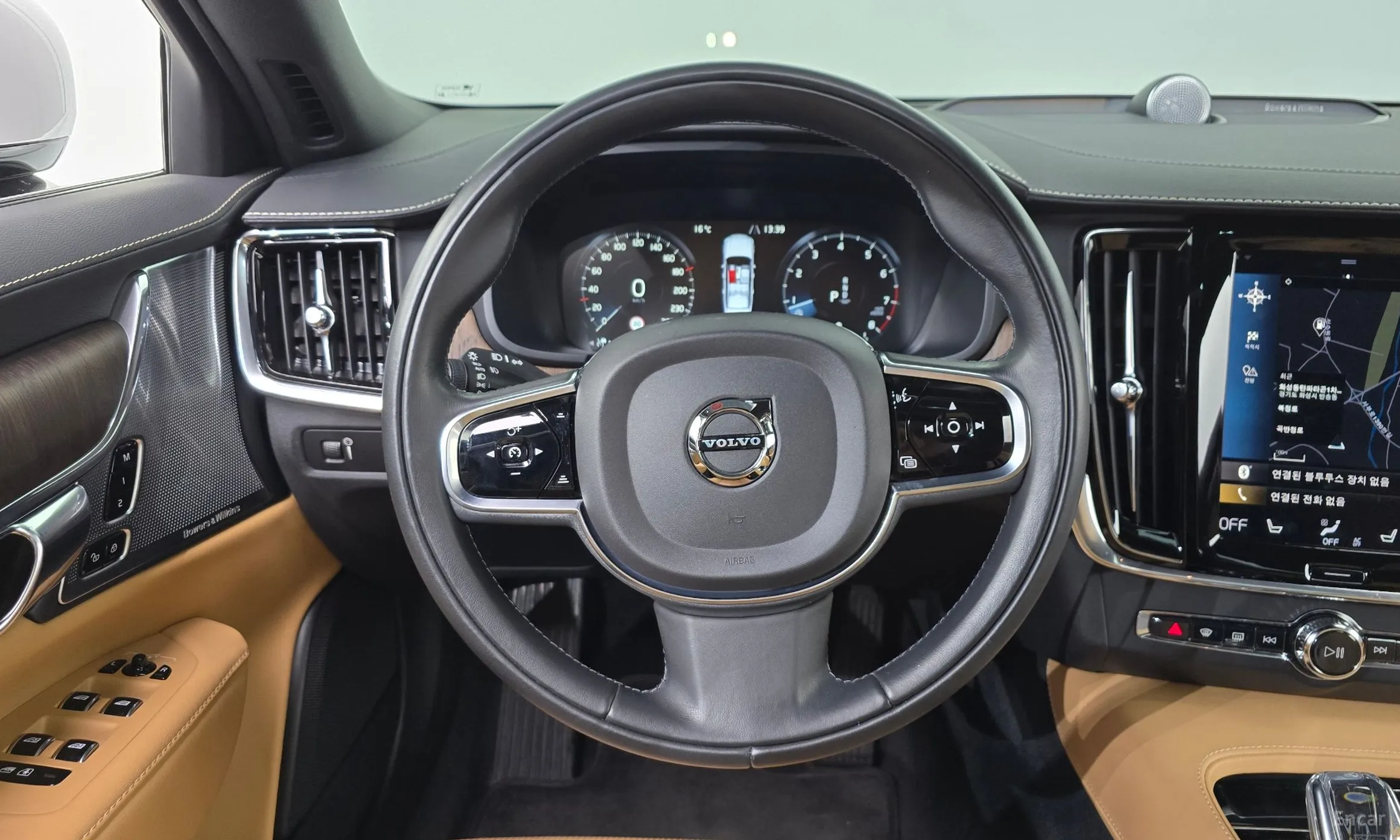 Volvo S90 превью 13