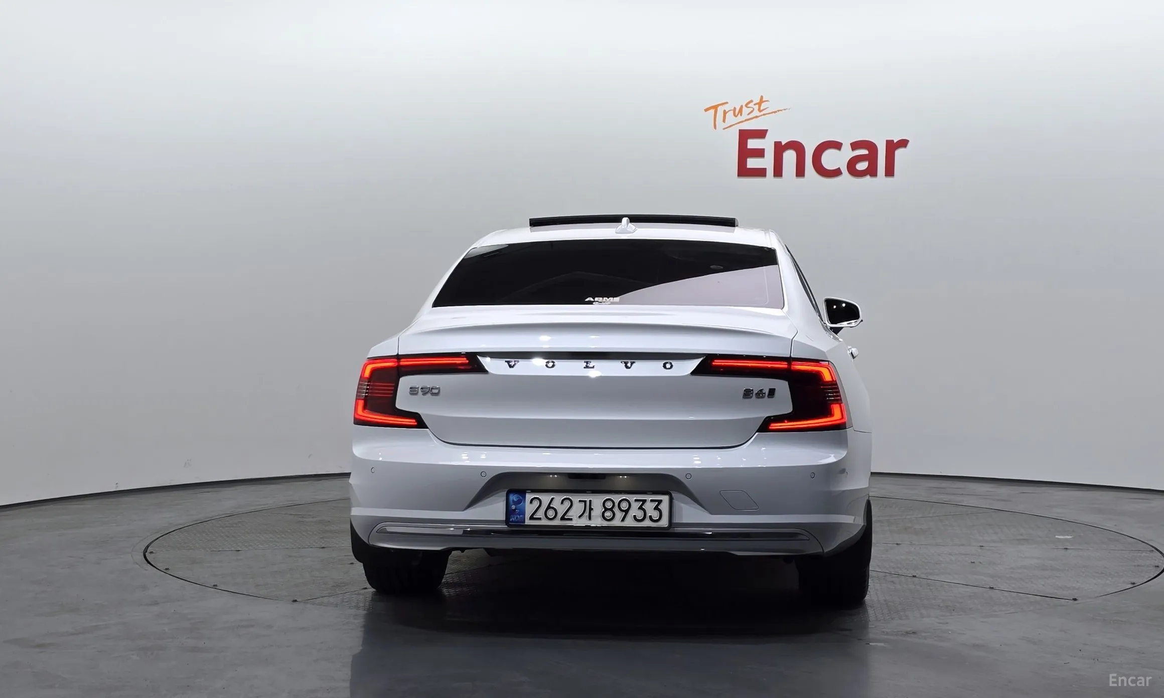 Volvo S90 превью 4