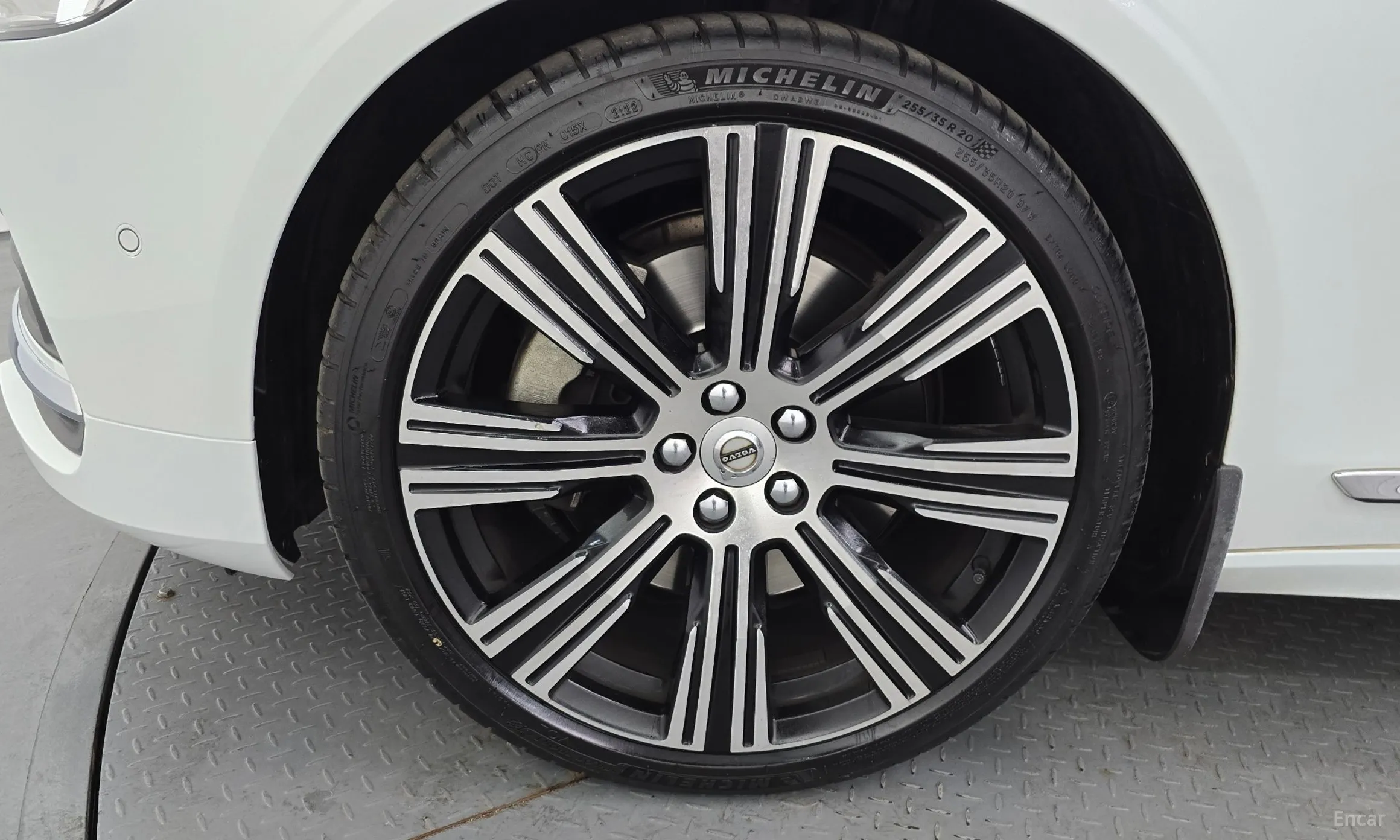 Volvo S90 превью 5