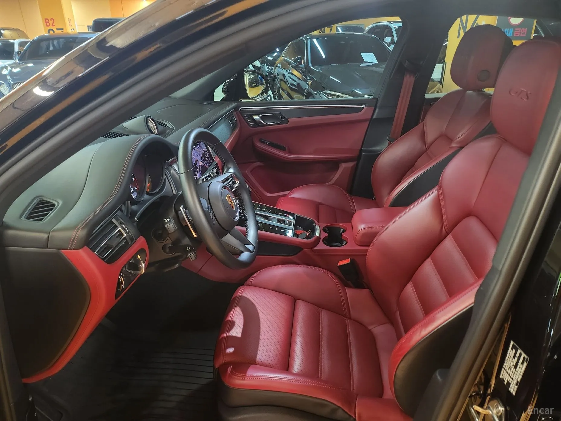 Porsche Macan превью 12