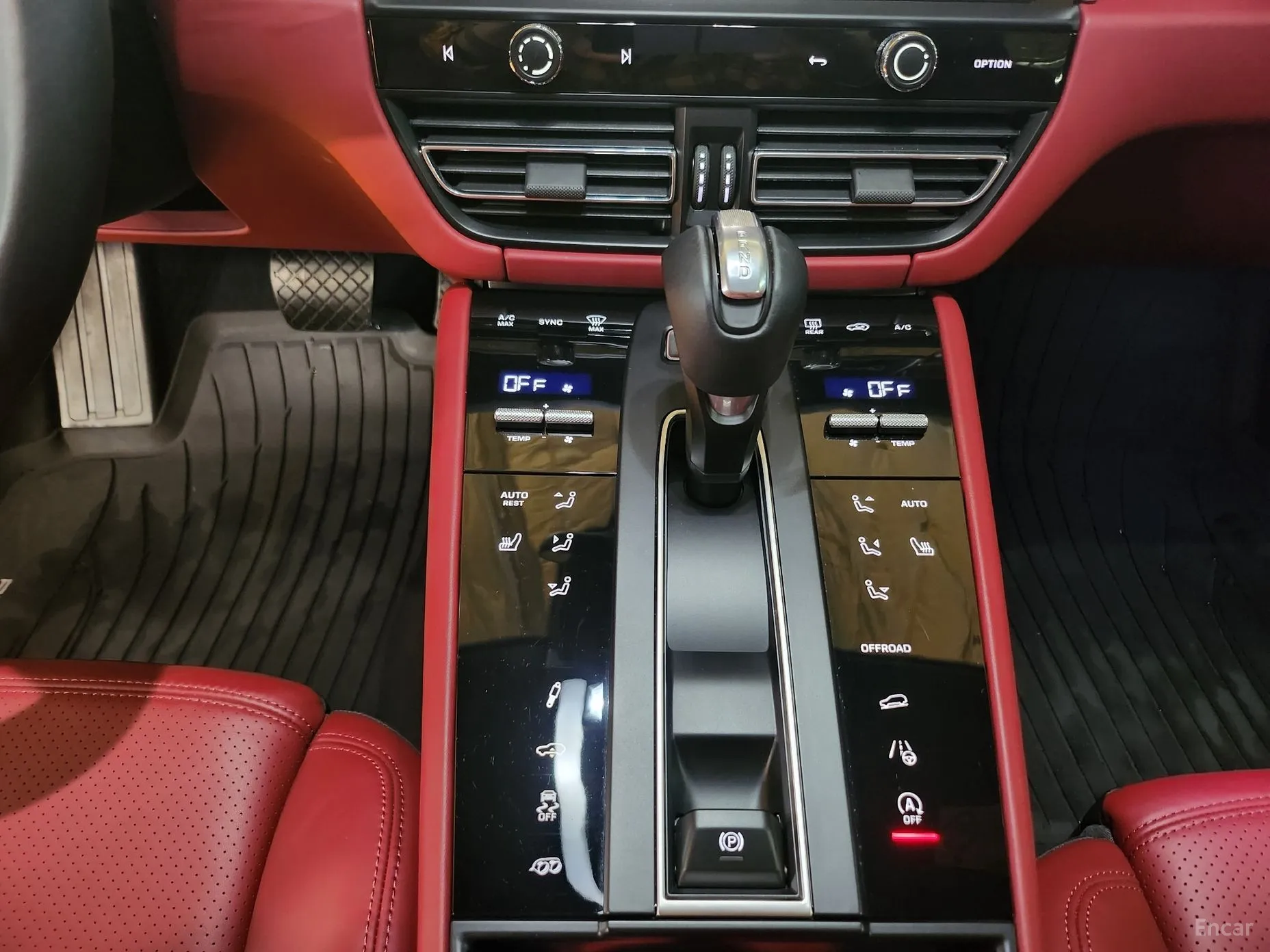 Porsche Macan превью 14