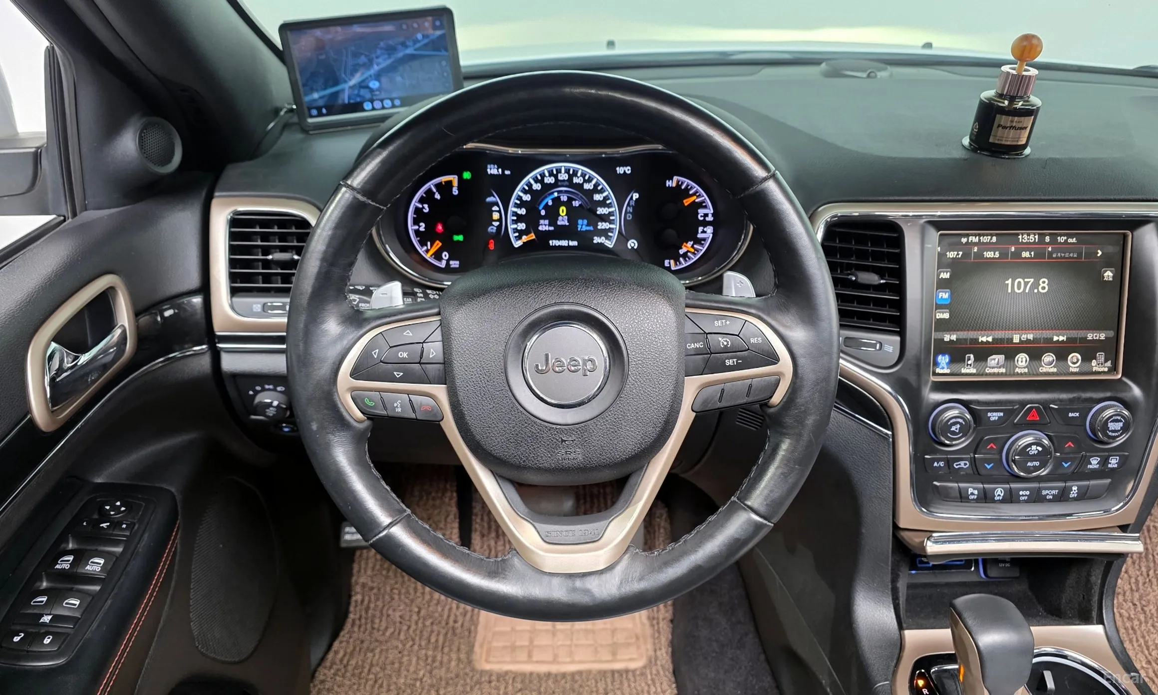 Jeep Grand Cherokee превью 13