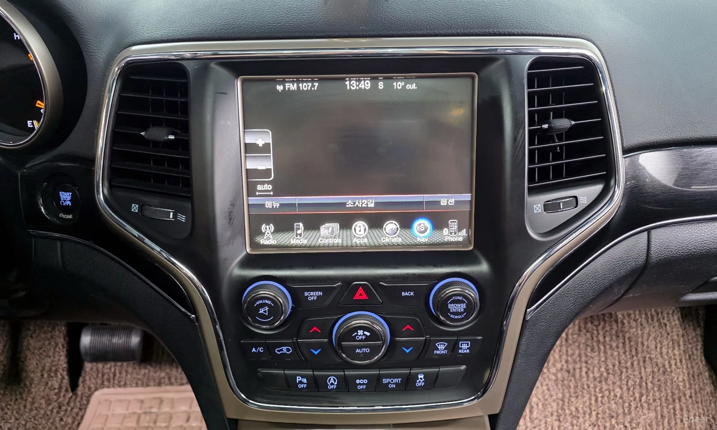 Jeep Grand Cherokee превью 14