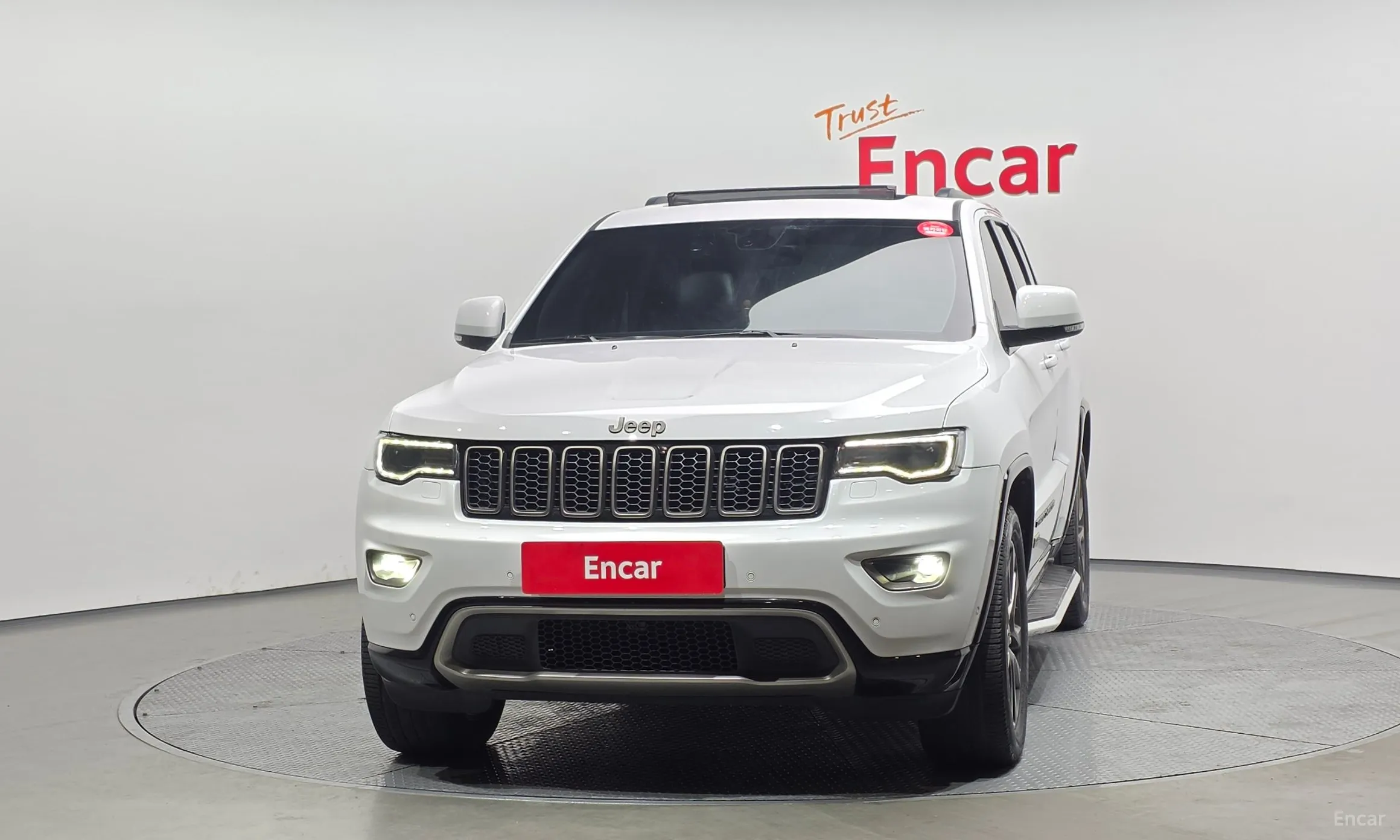 Jeep Grand Cherokee превью 3