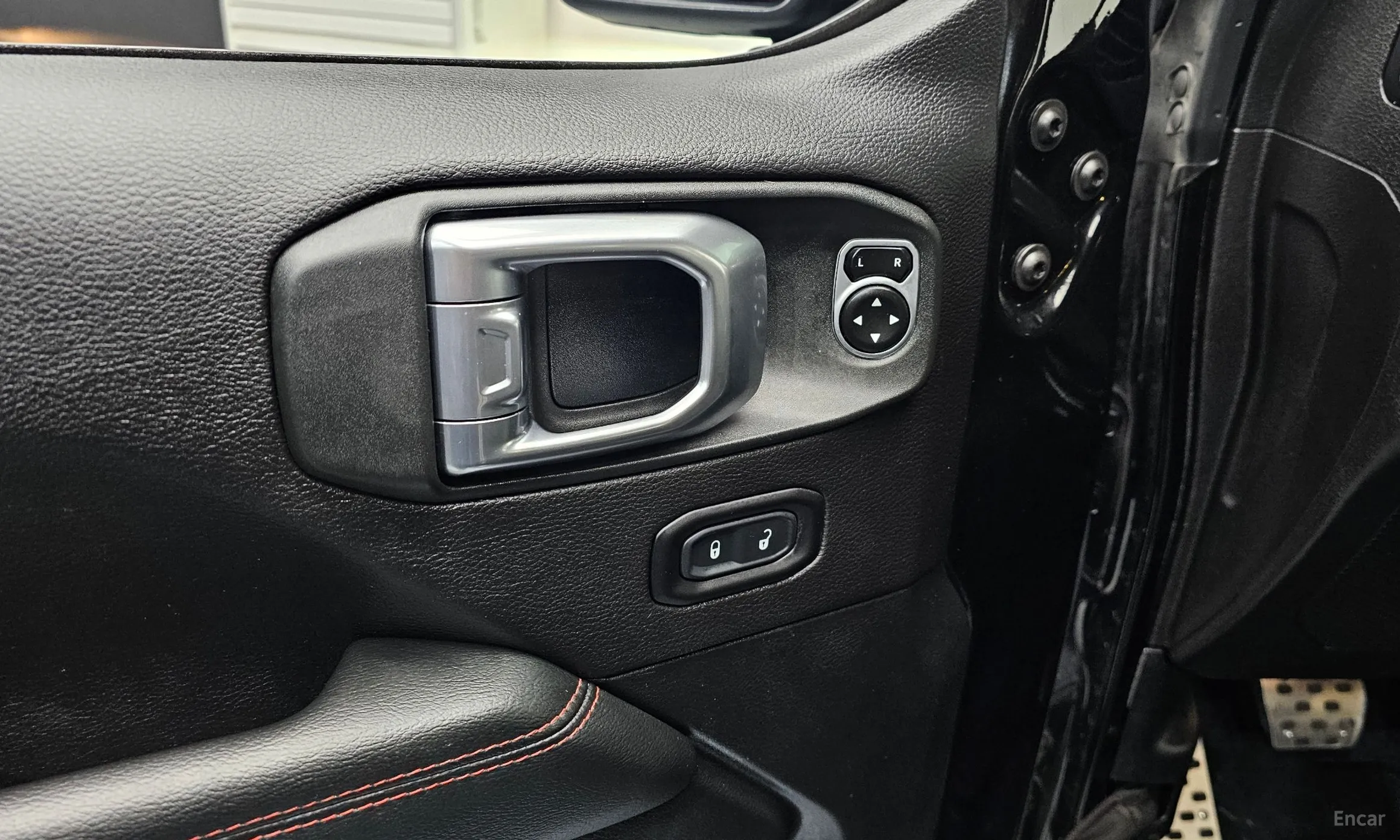 Jeep Wrangler (JL) превью 17