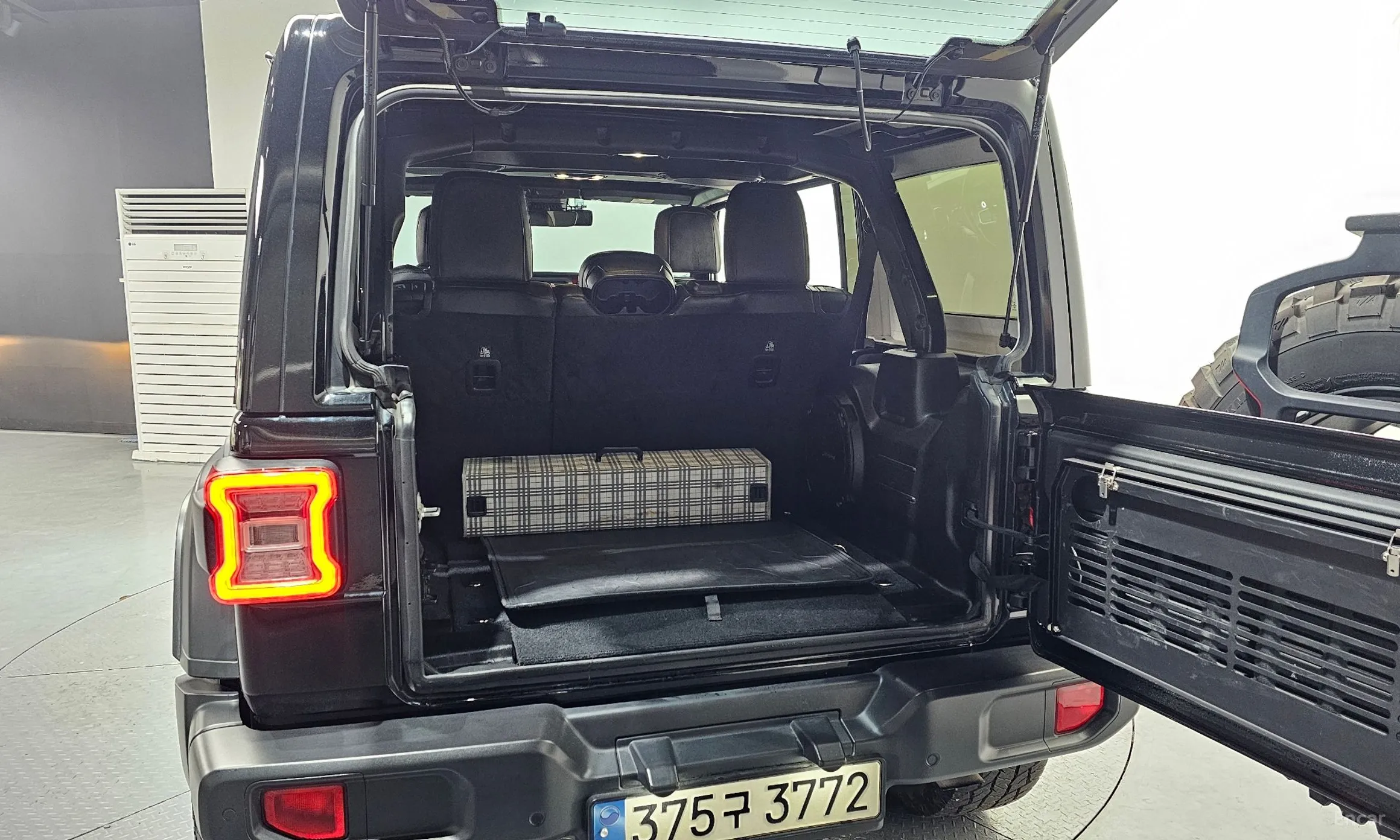 Jeep Wrangler (JL) превью 20