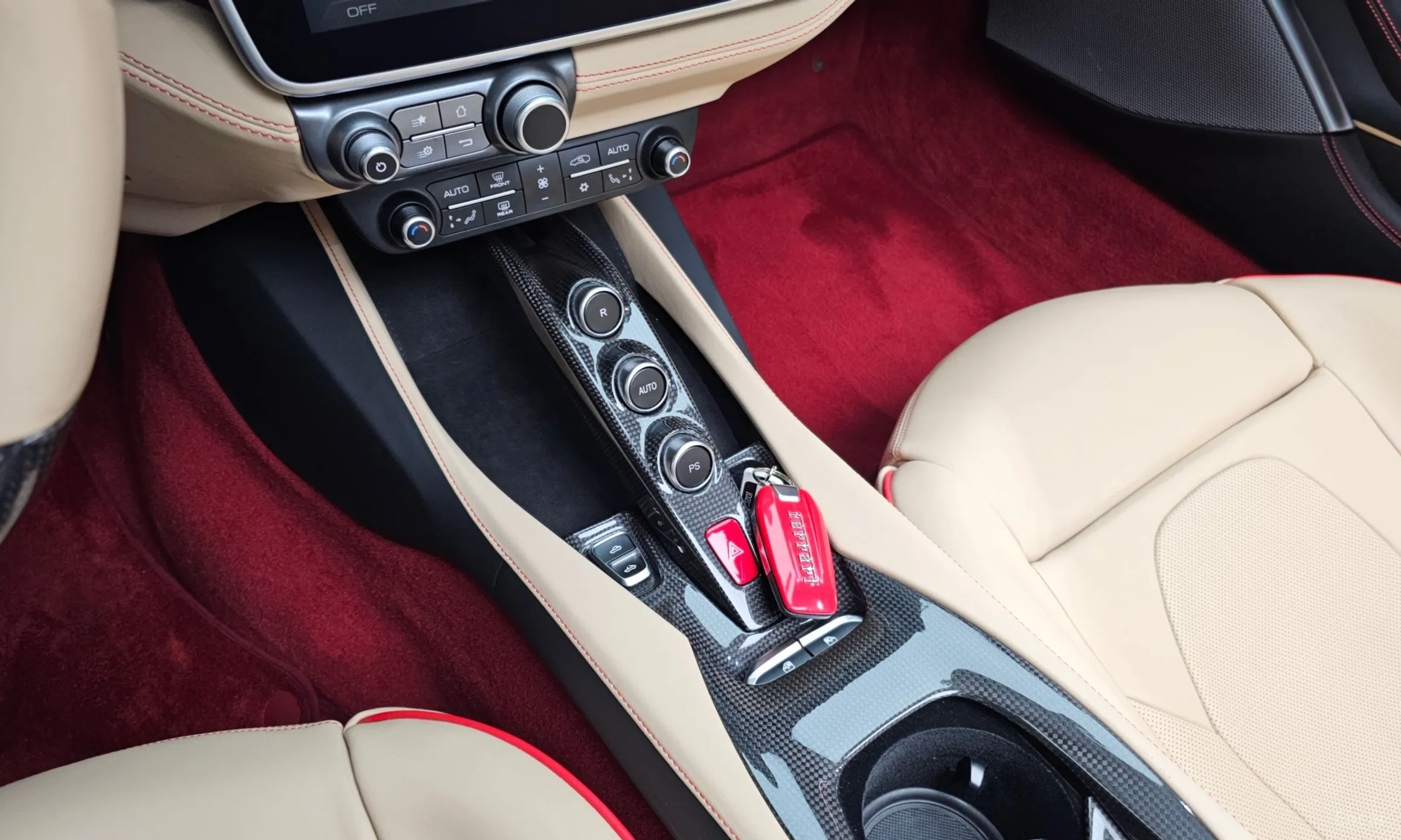 Ferrari Portofino превью 9