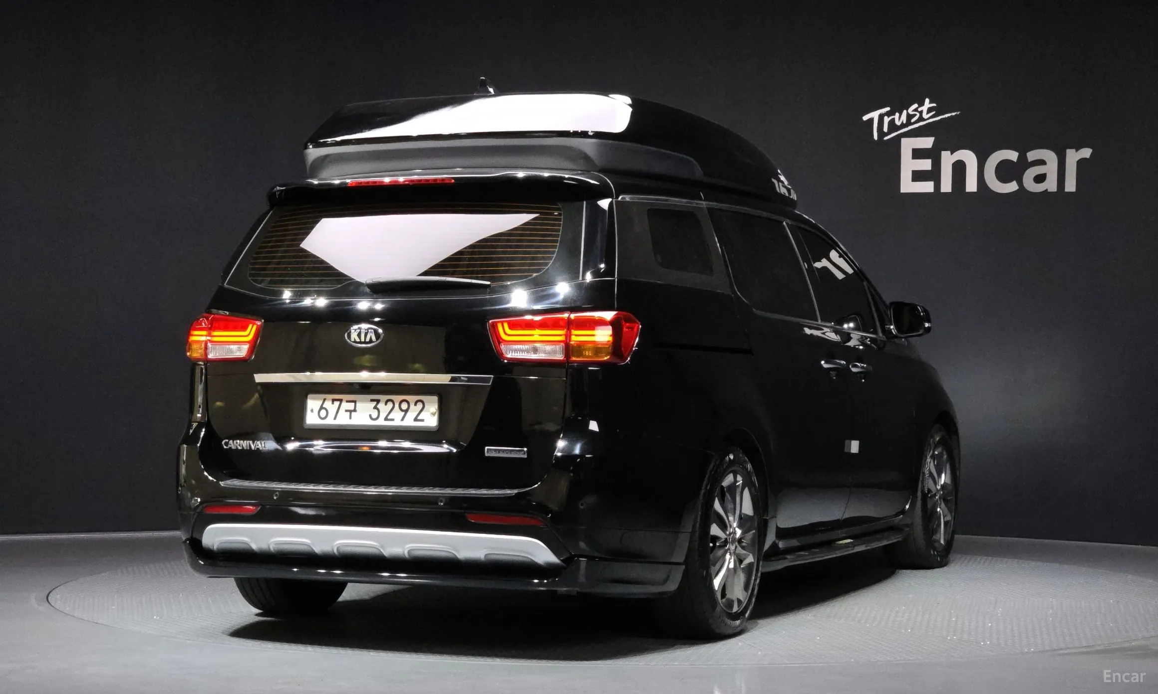 Kia Carnival превью 2