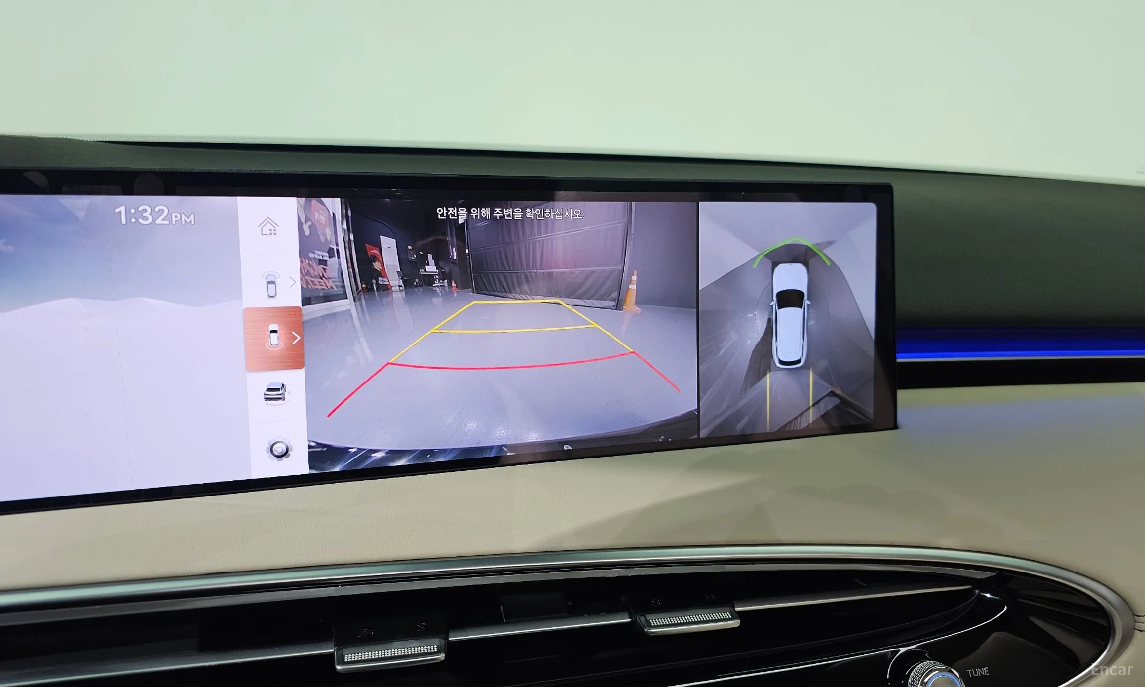 Genesis GV70 превью 15