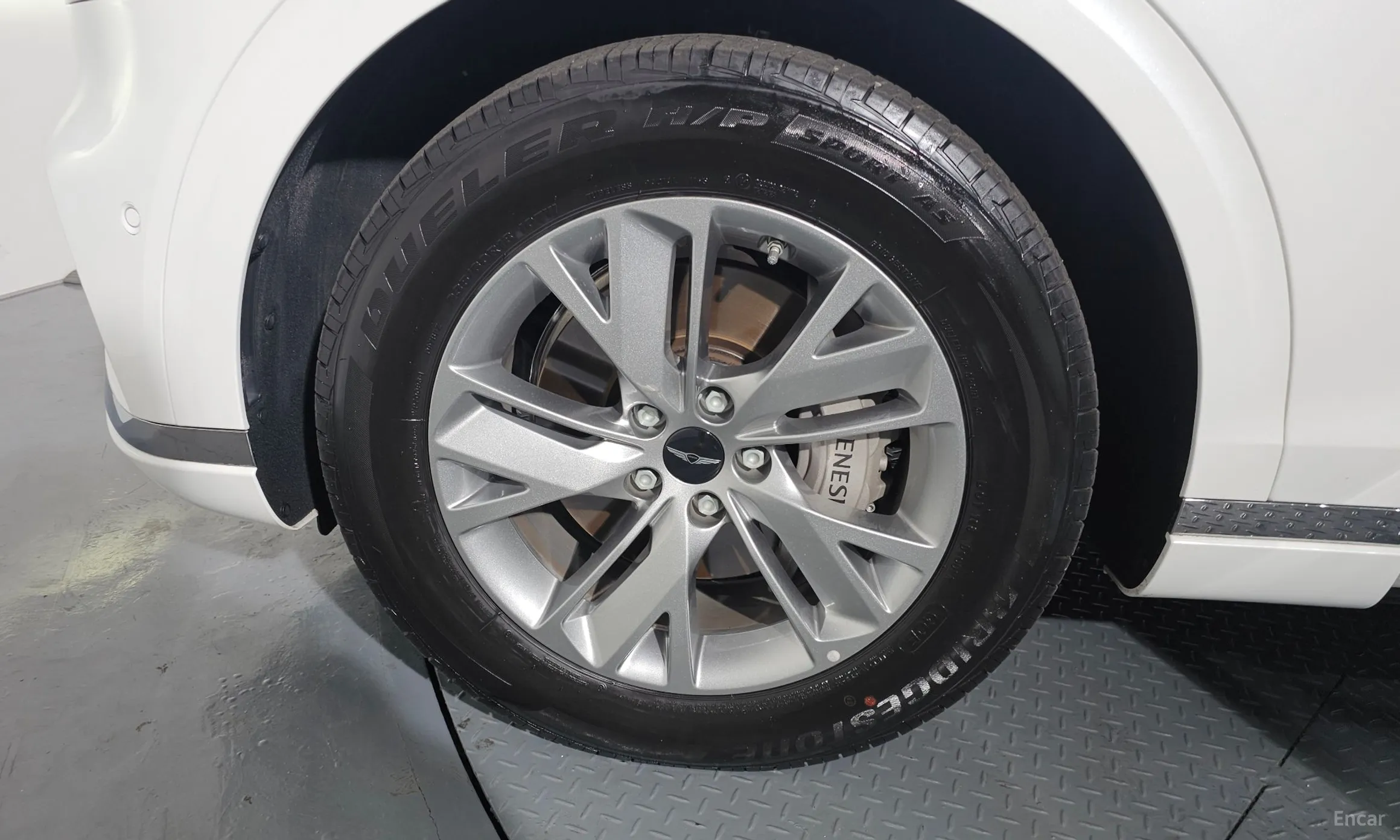 Genesis GV70 превью 5