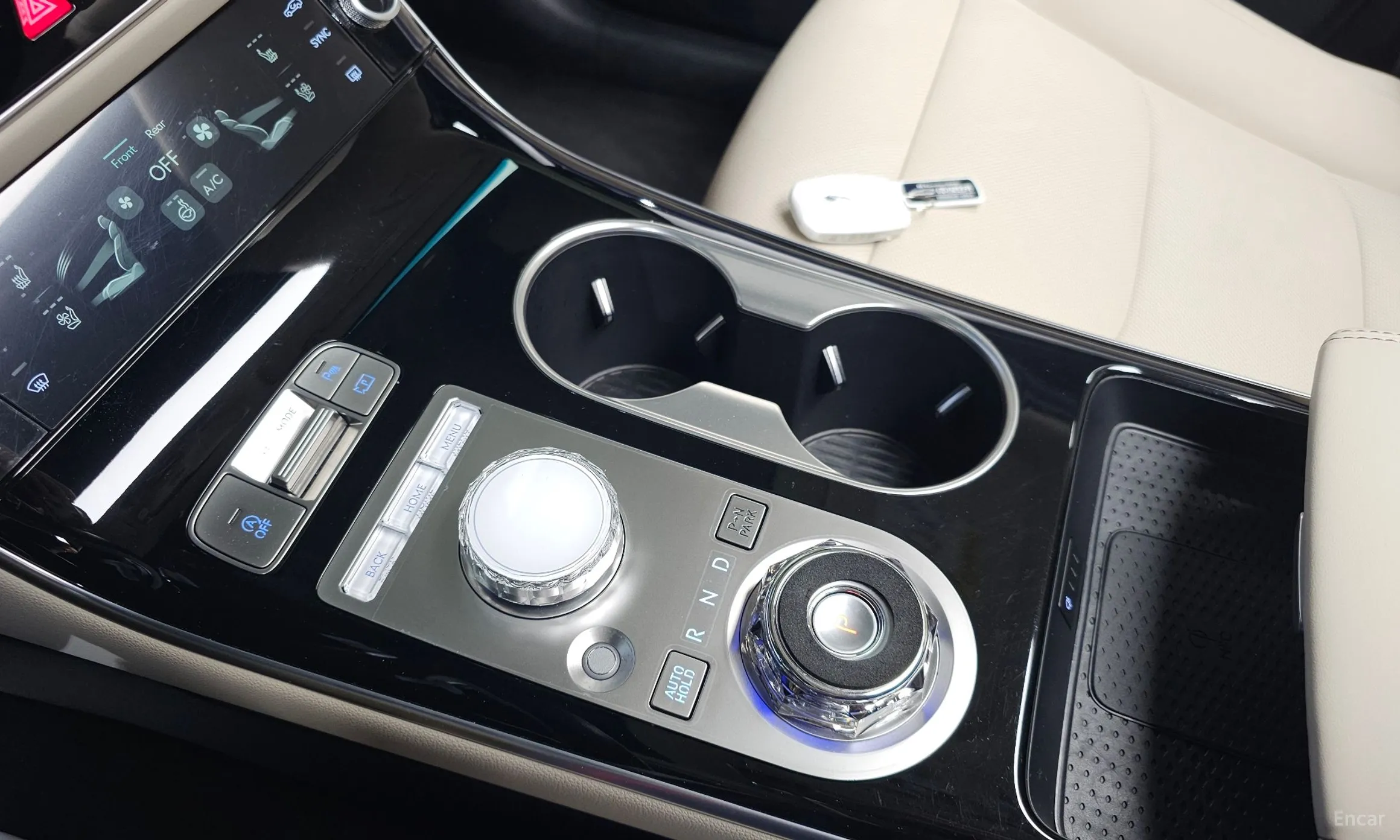Genesis GV70 превью 9