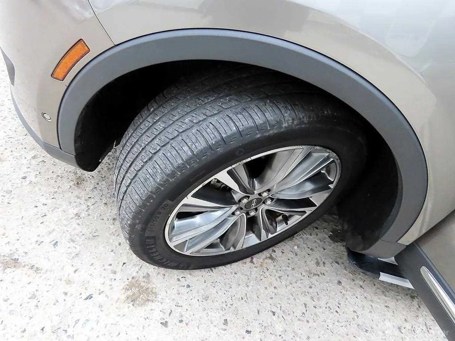 Lincoln MKX 2nd Generation превью 20
