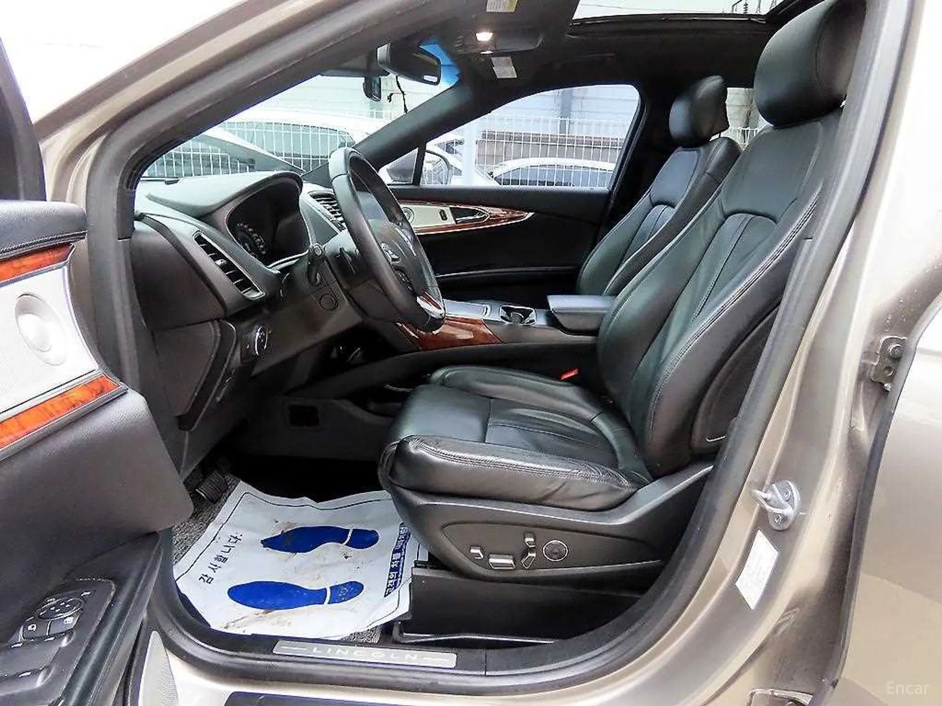 Lincoln MKX 2nd Generation превью 5