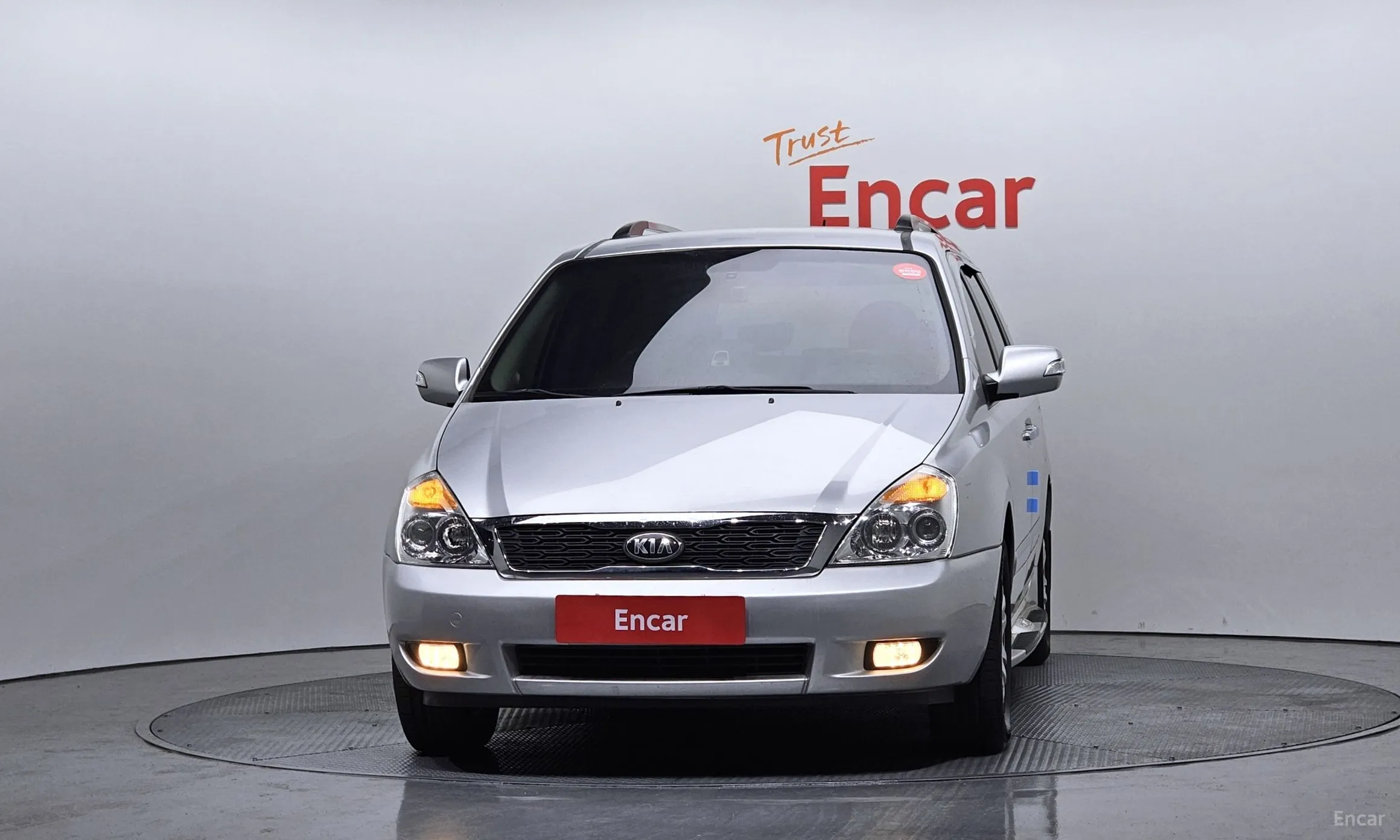 Kia Carnival R превью 3