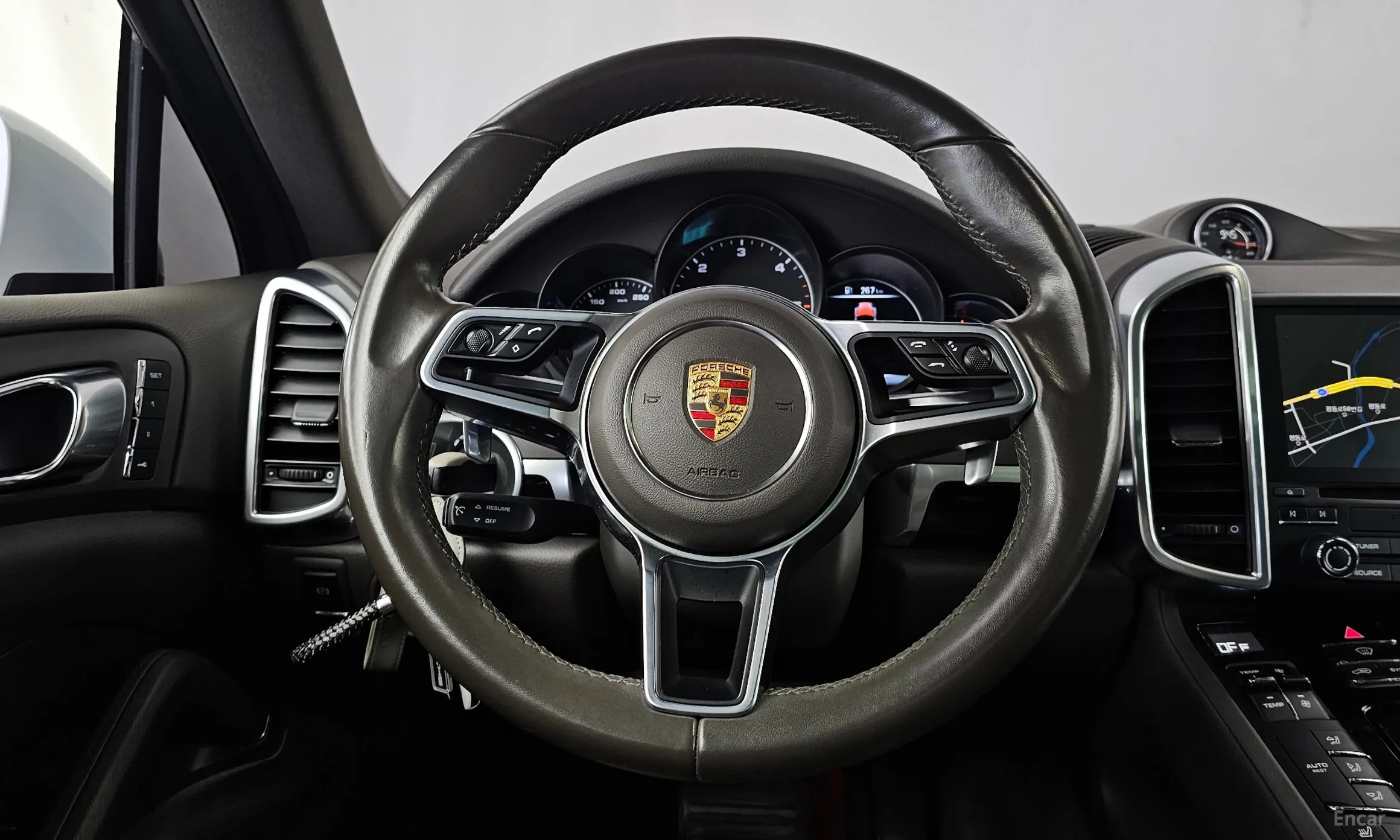 Porsche New Cayenne превью 13