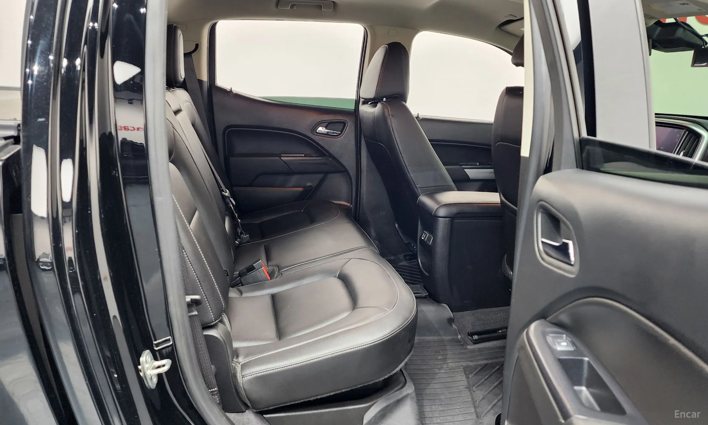 Chevrolet Colorado превью 12